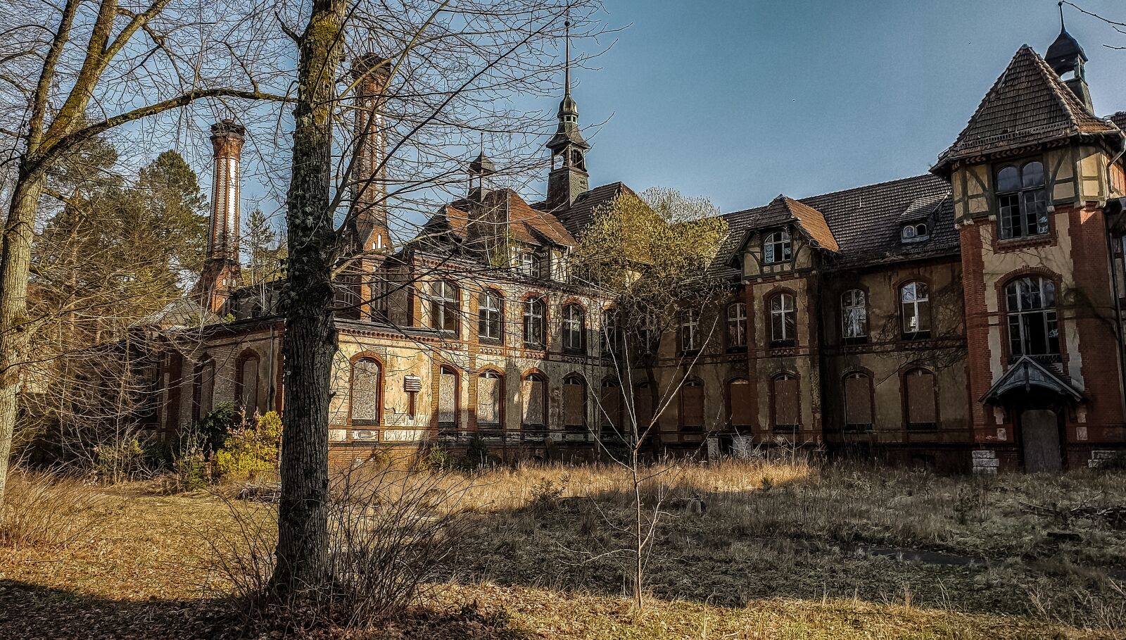 Samsung Galaxy S9 sample photo. Architecture, old, building photography