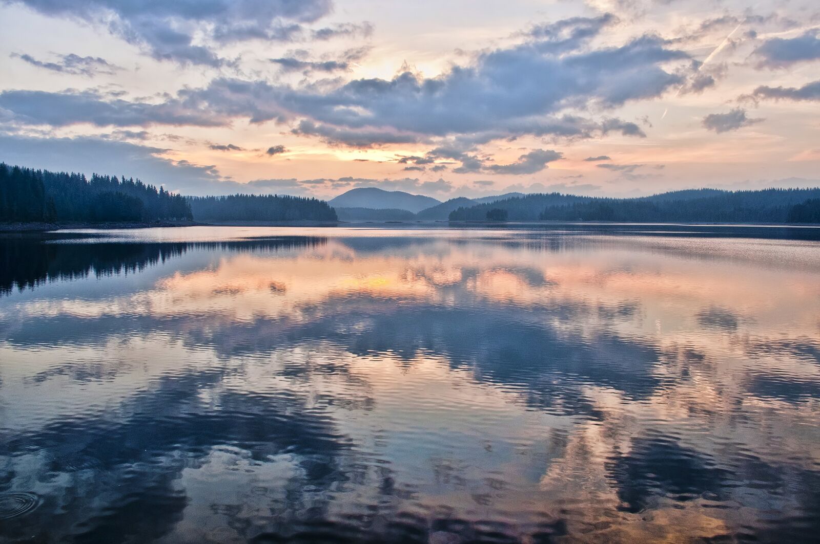 Nikon D90 sample photo. Lake, sky, reflections photography