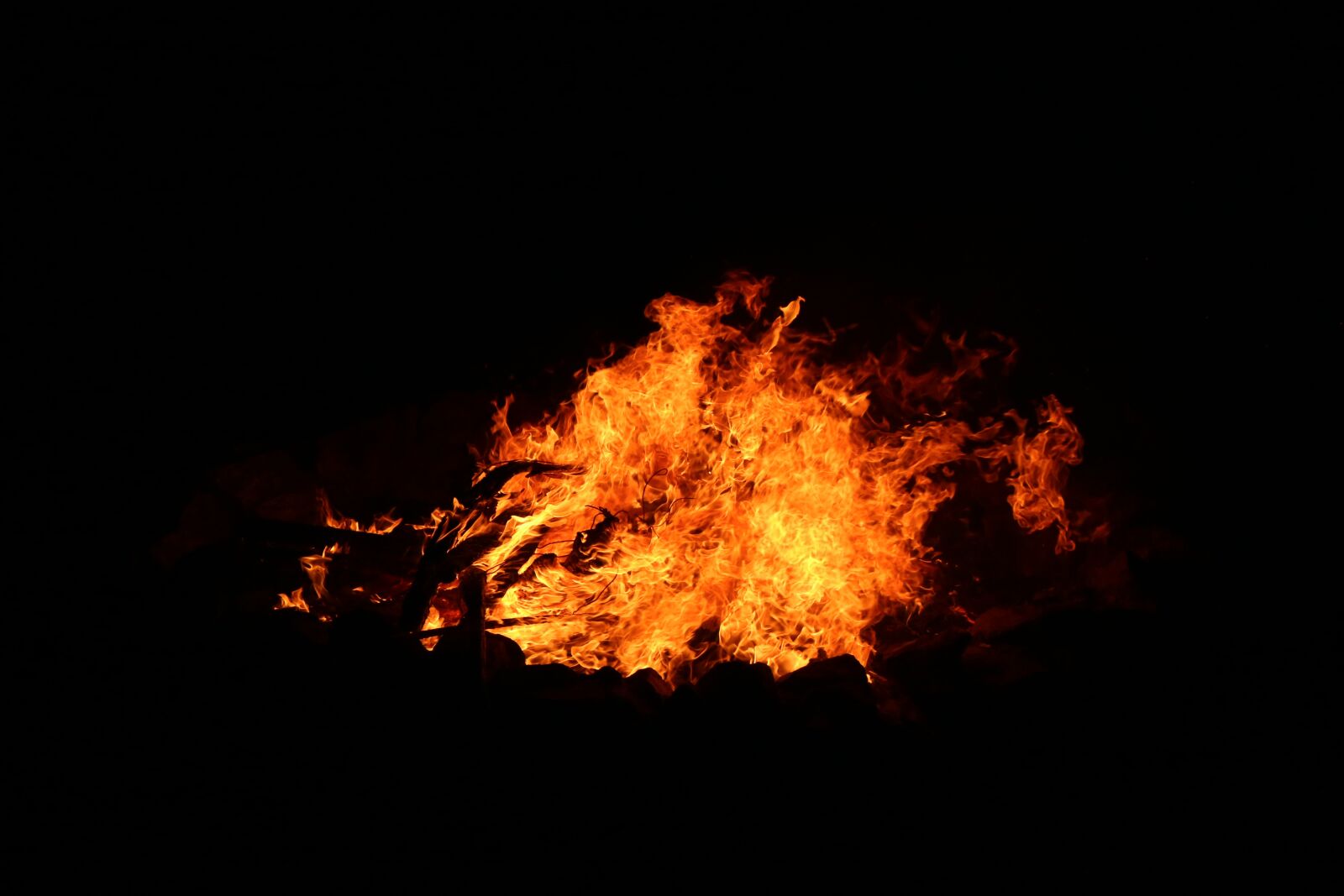 Canon EOS M3 sample photo. Monggol, tour, camp fires photography