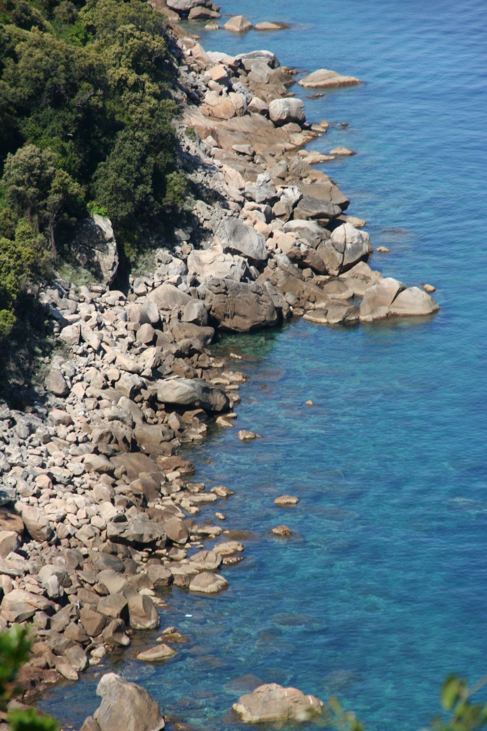 Canon EOS 350D (EOS Digital Rebel XT / EOS Kiss Digital N) sample photo. Sea, blue, corsican photography