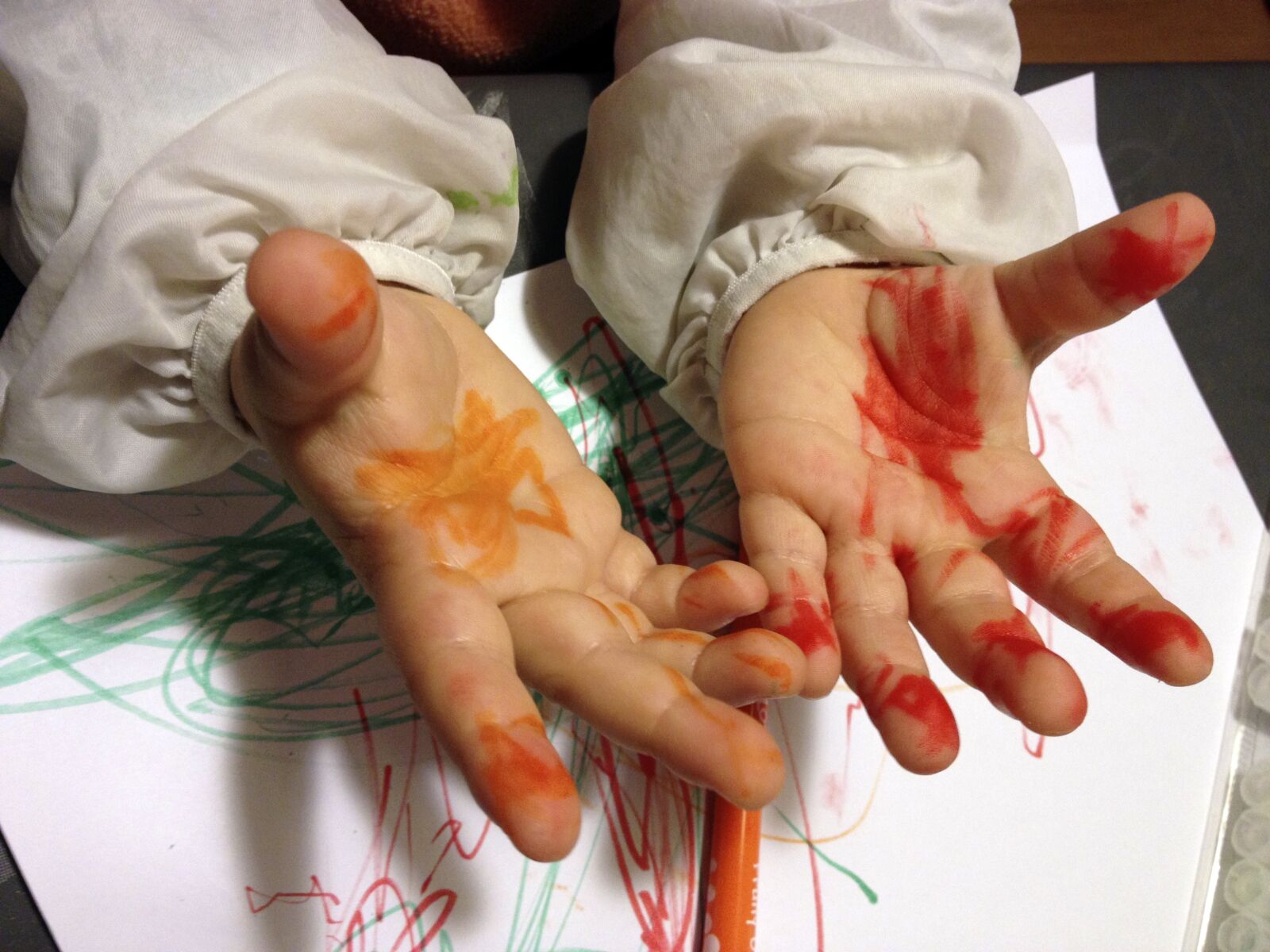 Apple iPhone 4S sample photo. Child, hands, fingers photography