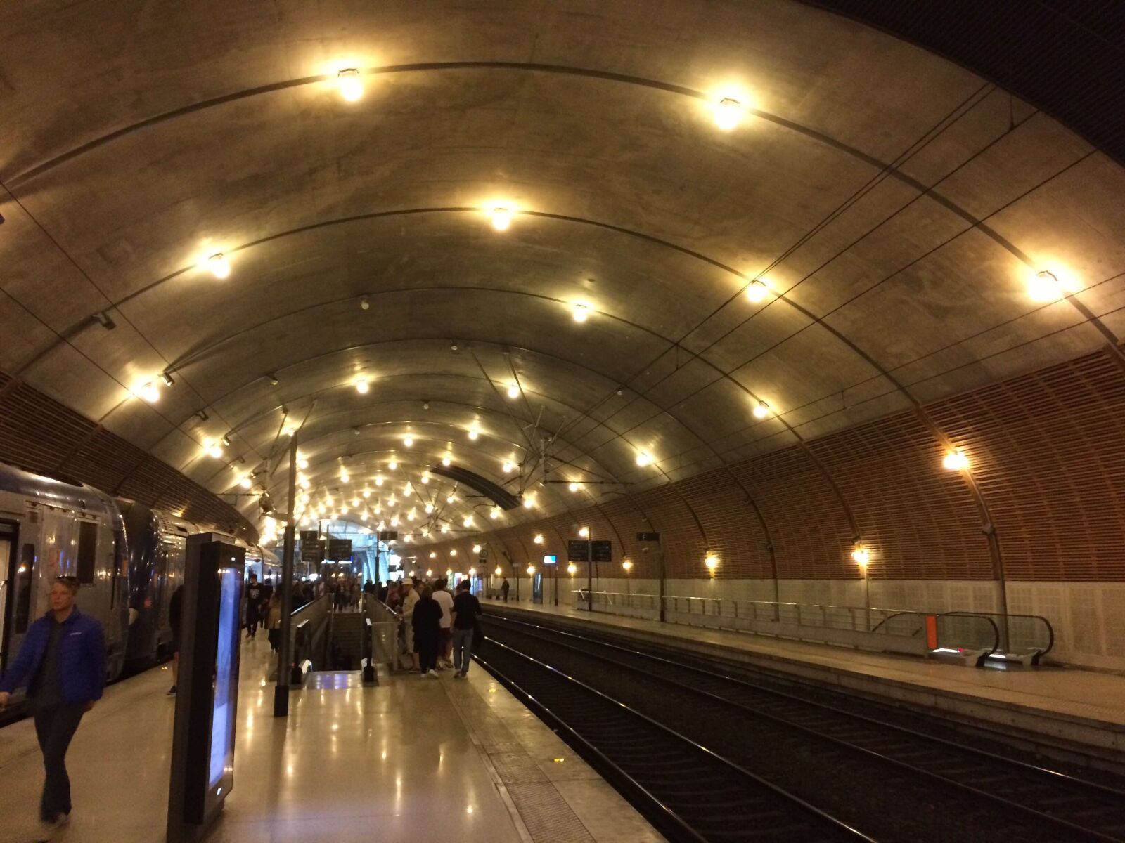 iPhone 5s back camera 4.15mm f/2.2 sample photo. French riviera, monaco, station photography