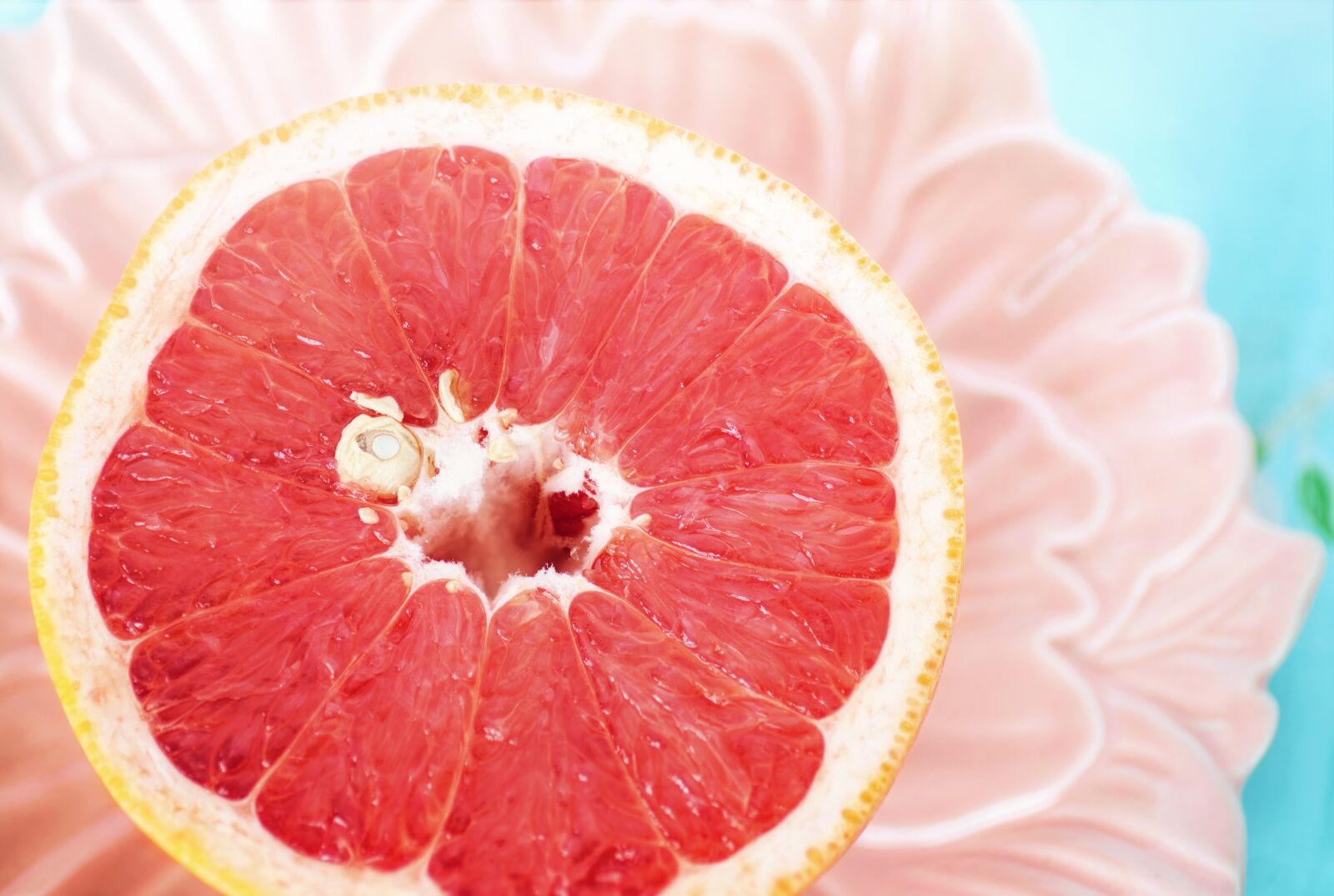 Canon EOS 5D Mark III sample photo. Grapefruit, pink, breakfast photography
