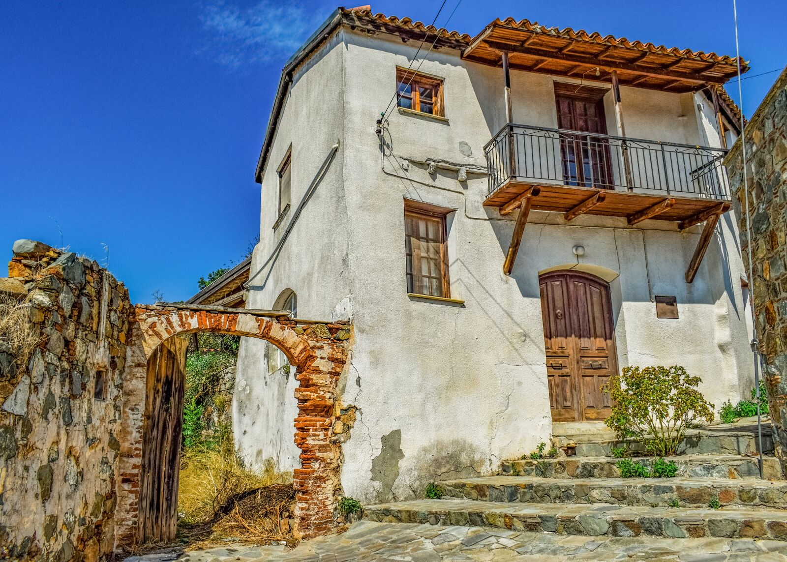 Nikon D3300 sample photo. House, old, architecture photography