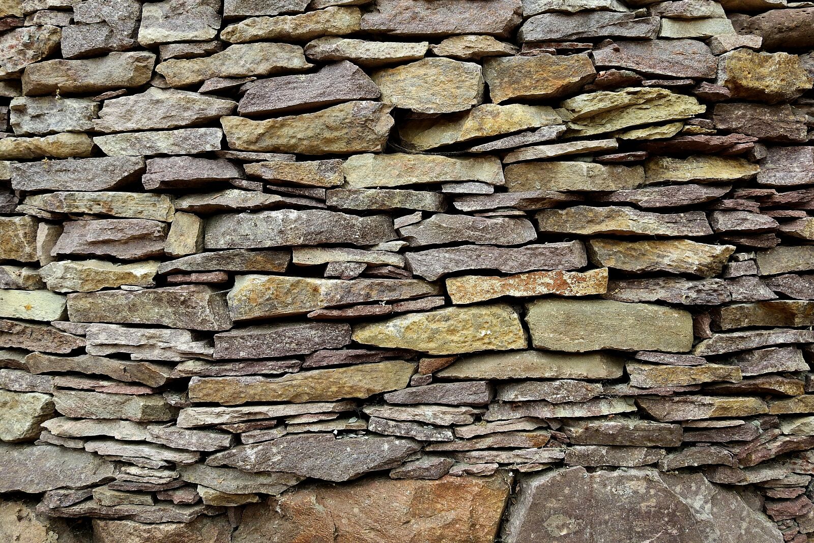 Nikon Coolpix P900 sample photo. Stone, the structure of photography