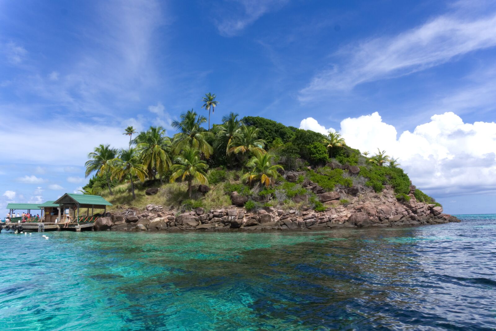 Sony Alpha a5000 (ILCE 5000) sample photo. Island, nature, green photography