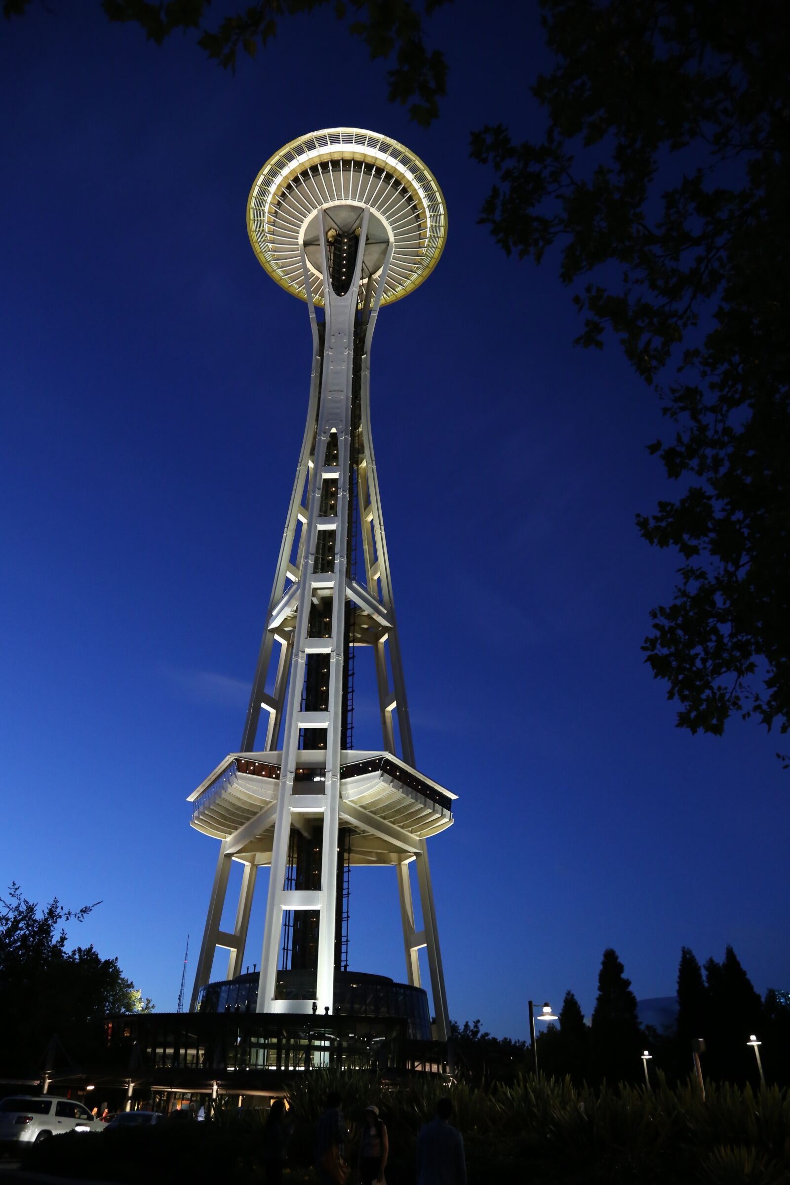 Canon EOS 6D + Canon EF 24-105mm F4L IS USM sample photo. Space needle, seattle, space photography