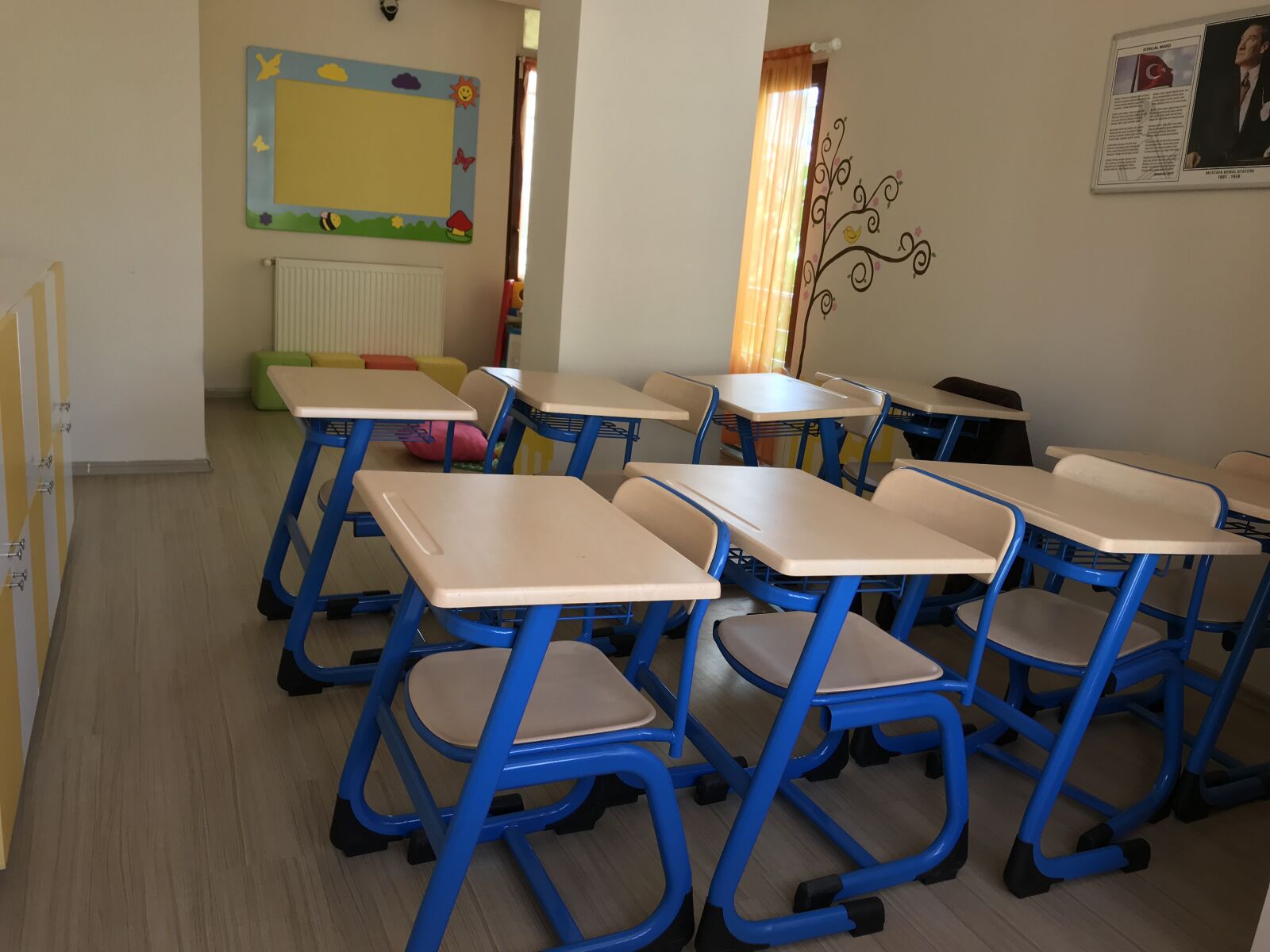 iPhone 7 back camera 3.99mm f/1.8 sample photo. Kindergarten, school, child photography