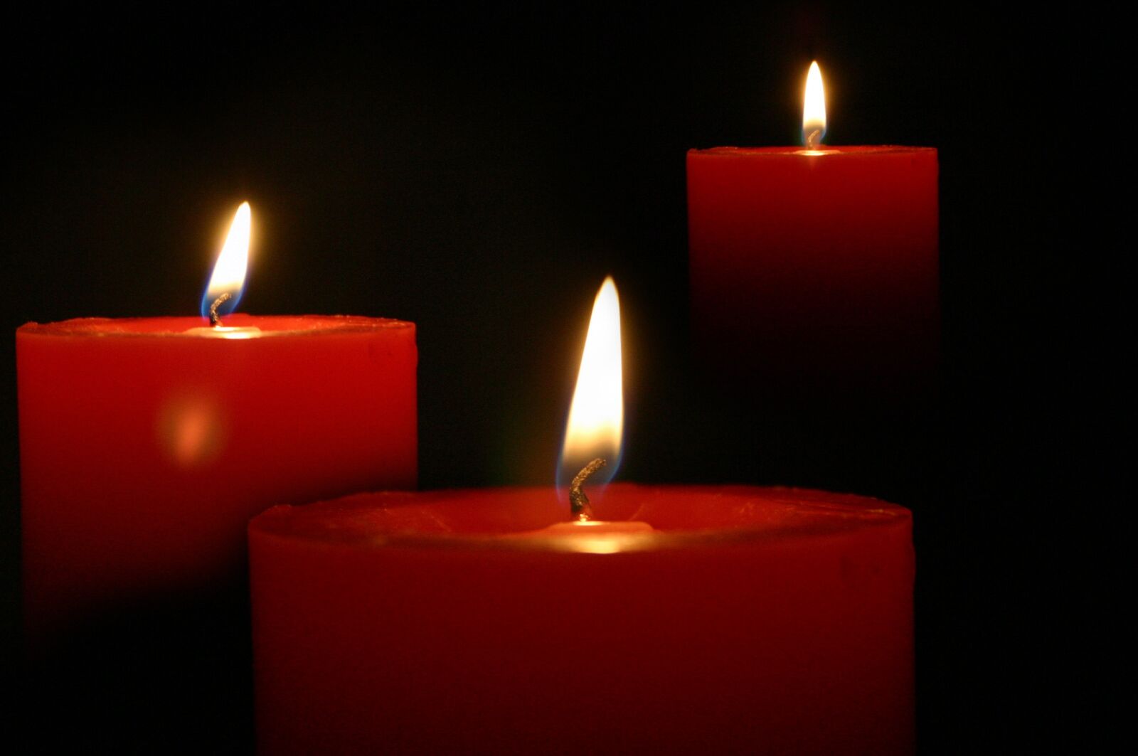 Canon EOS 300D (EOS Digital Rebel / EOS Kiss Digital) sample photo. Candle, candlelight, wax photography