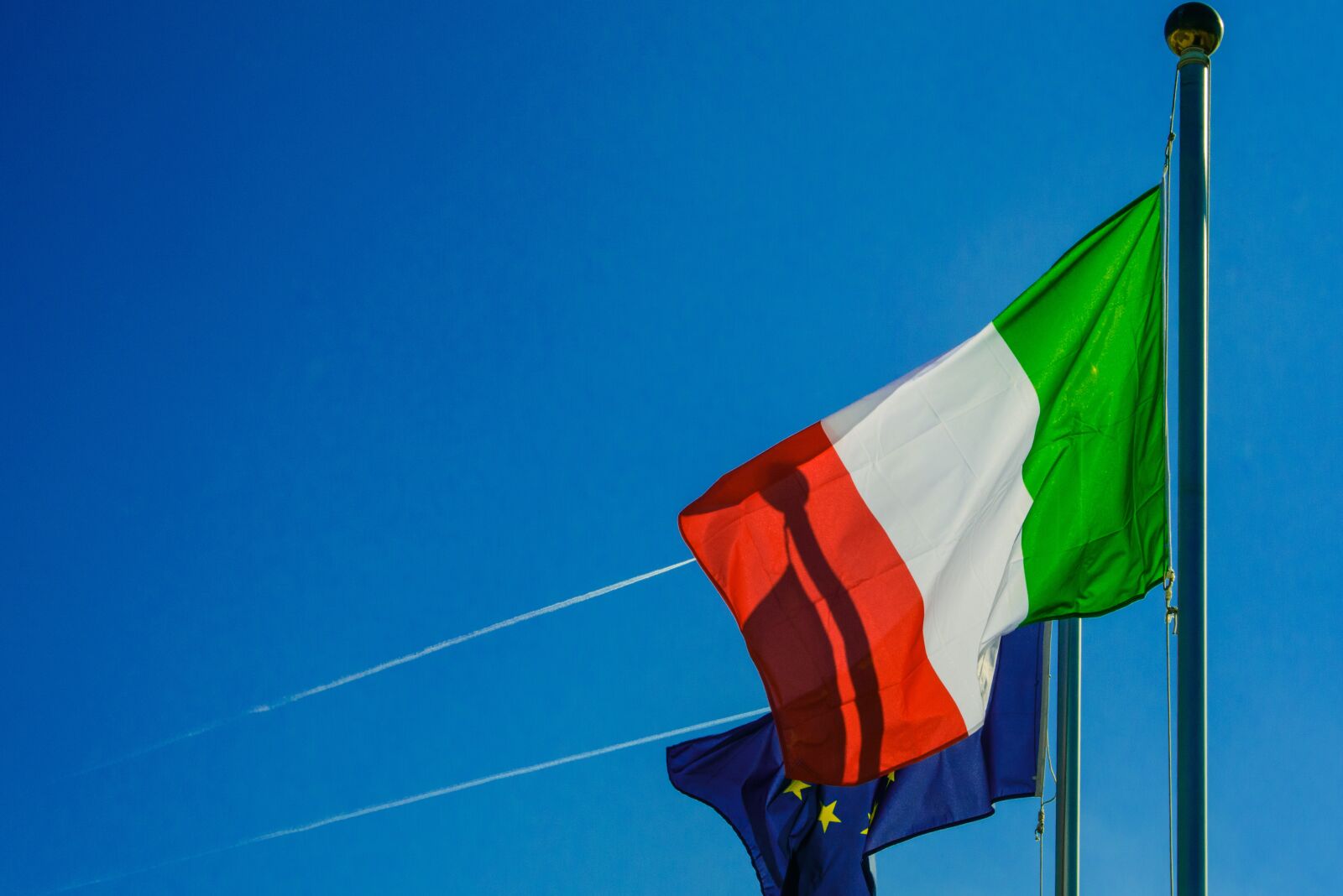 Nikon D750 sample photo. Flag, tricolor, blue photography