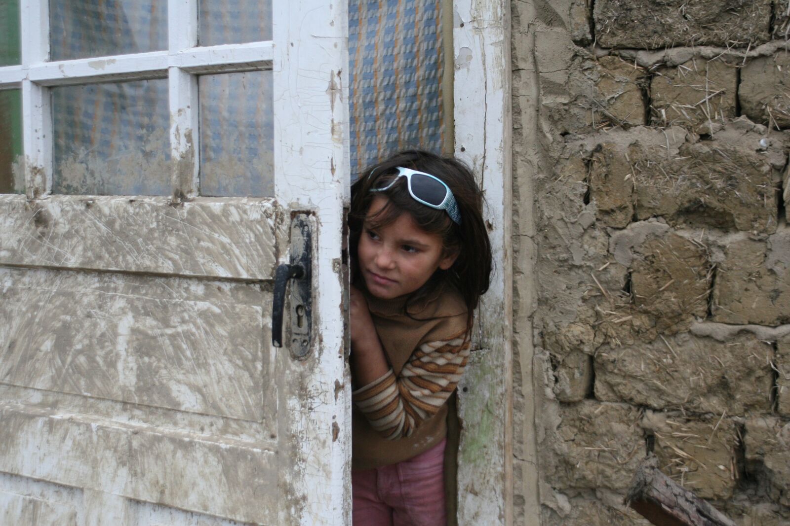 Canon EOS 30D sample photo. Gypsies, children, transcarpathia photography