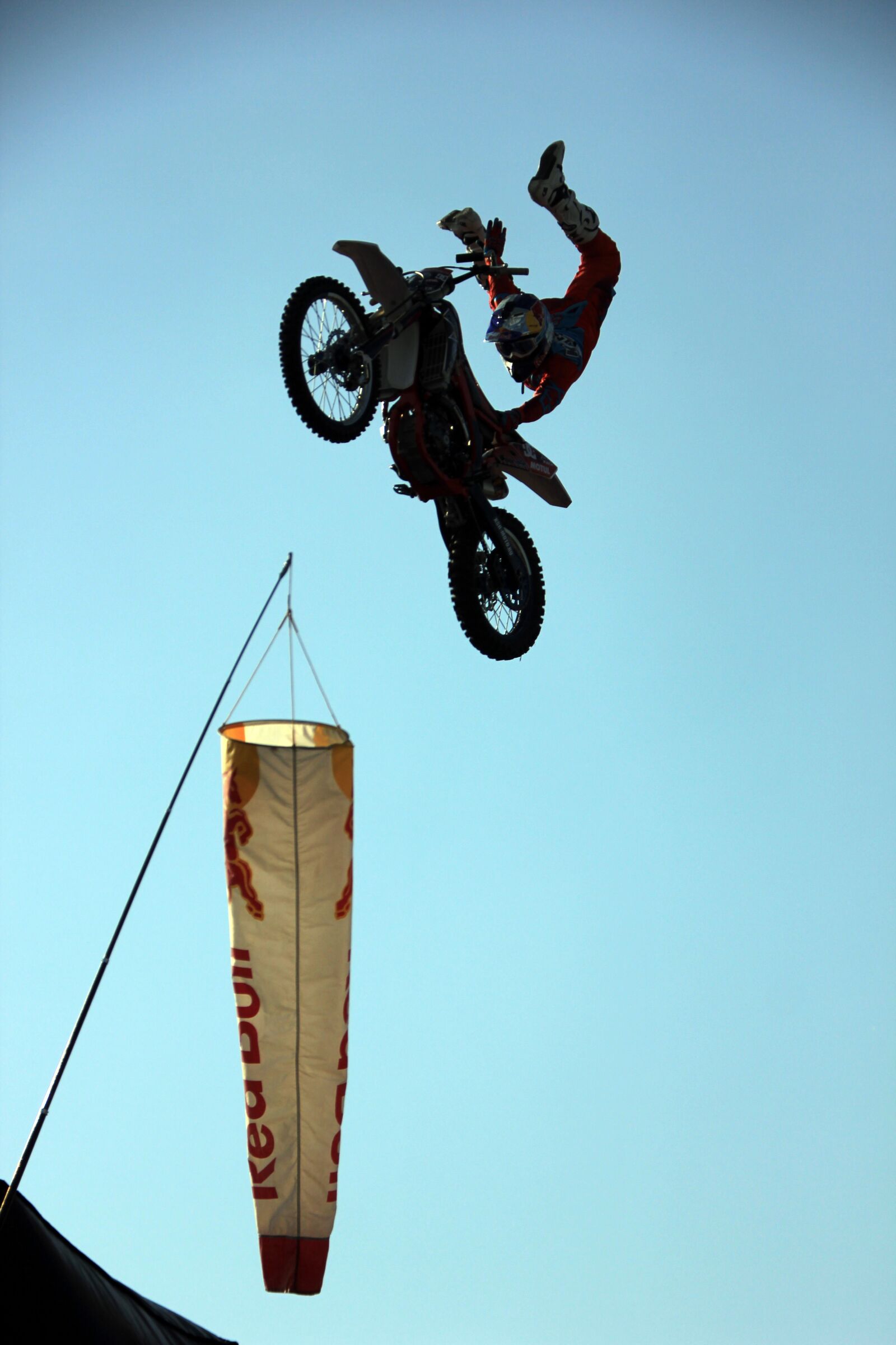 Canon EOS 550D (EOS Rebel T2i / EOS Kiss X4) sample photo. Motorcycles, motoristail, sky photography
