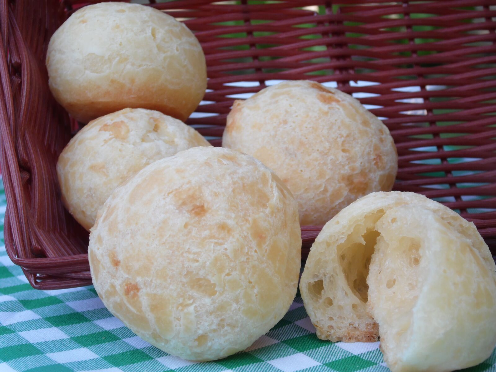 Samsung WB100/  WB101 sample photo. Cheese bread, snack, breakfast photography