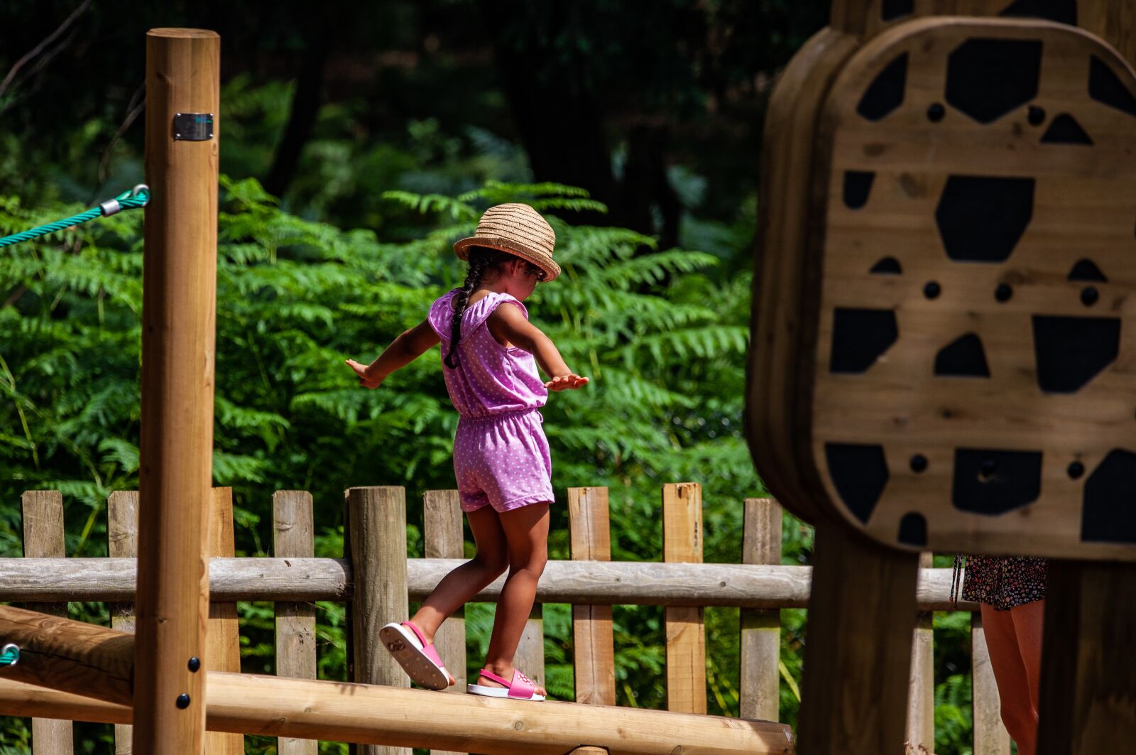 150-600mm F5-6.3 DG OS HSM | Contemporary 015 sample photo. Child balancing, child fun photography