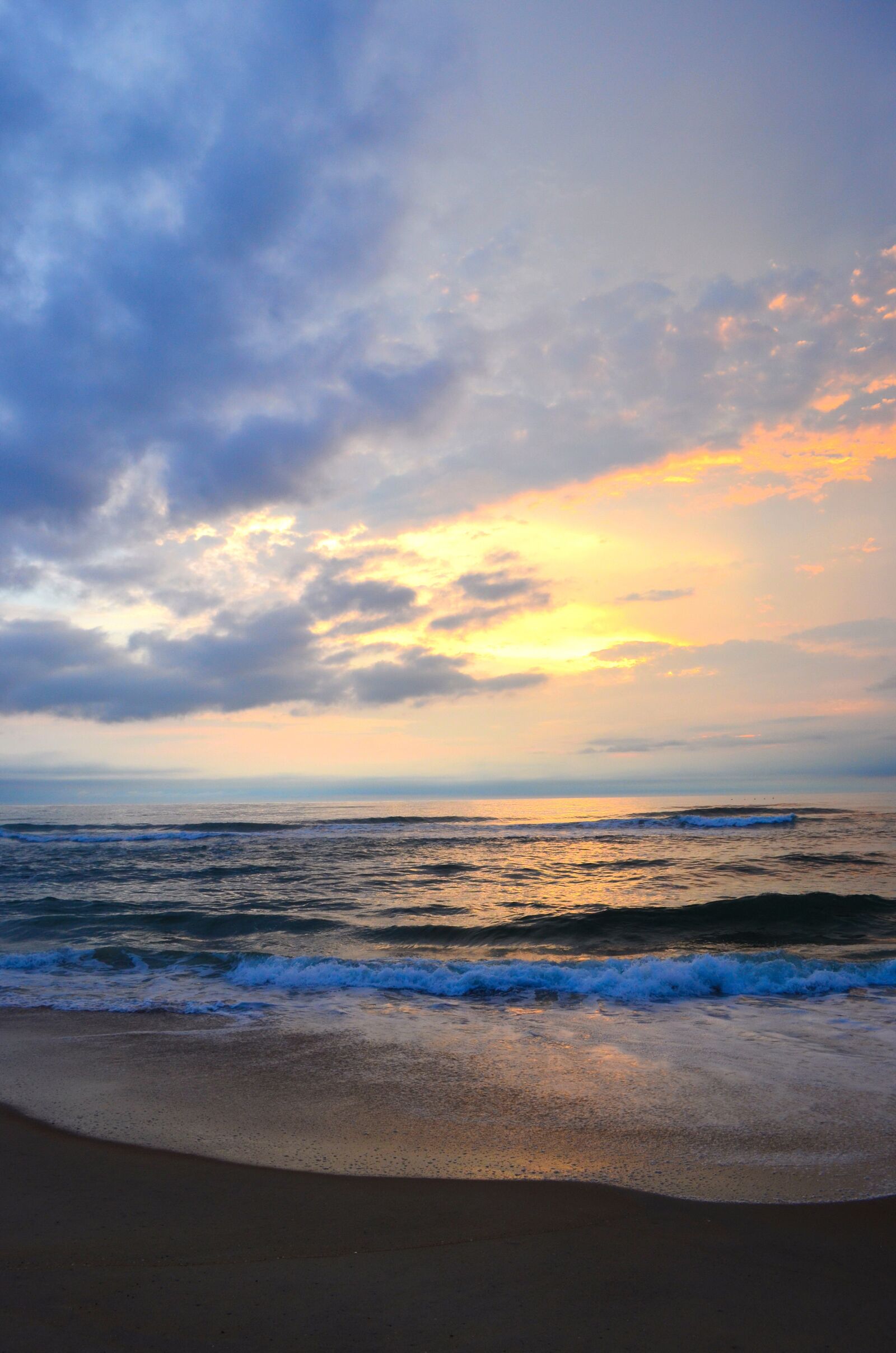 Nikon D5100 sample photo. Sunrise, beach, ocean photography