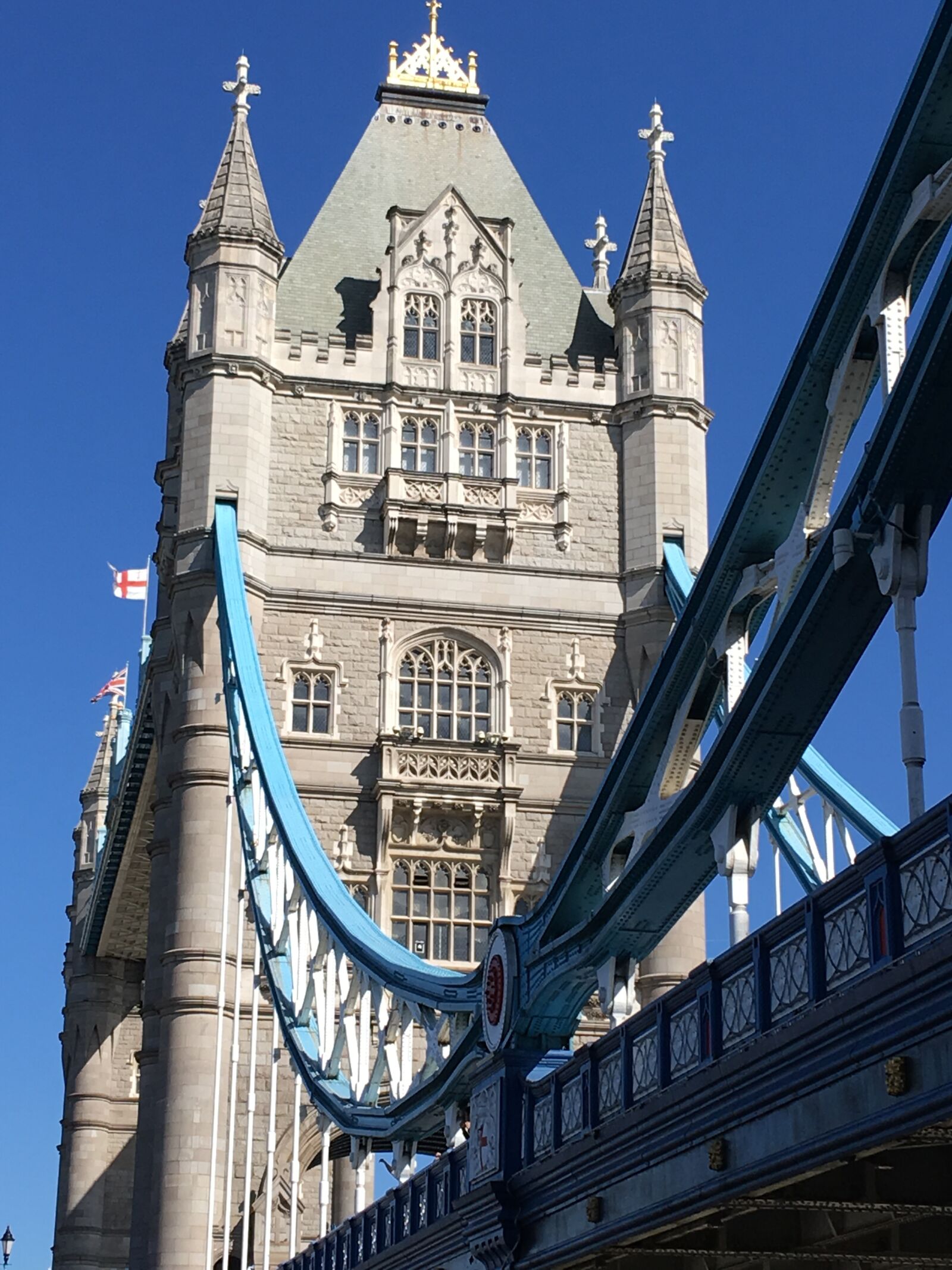 Apple iPhone SE sample photo. London, tower bridge, landmark photography