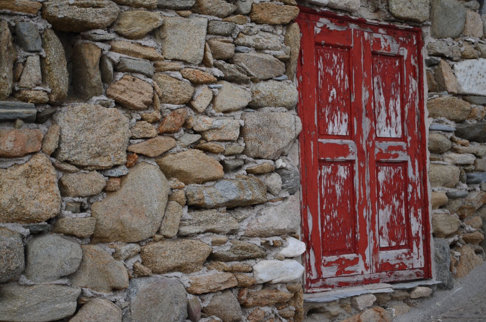 Nikon D5100 sample photo. Mykonos, red, door photography