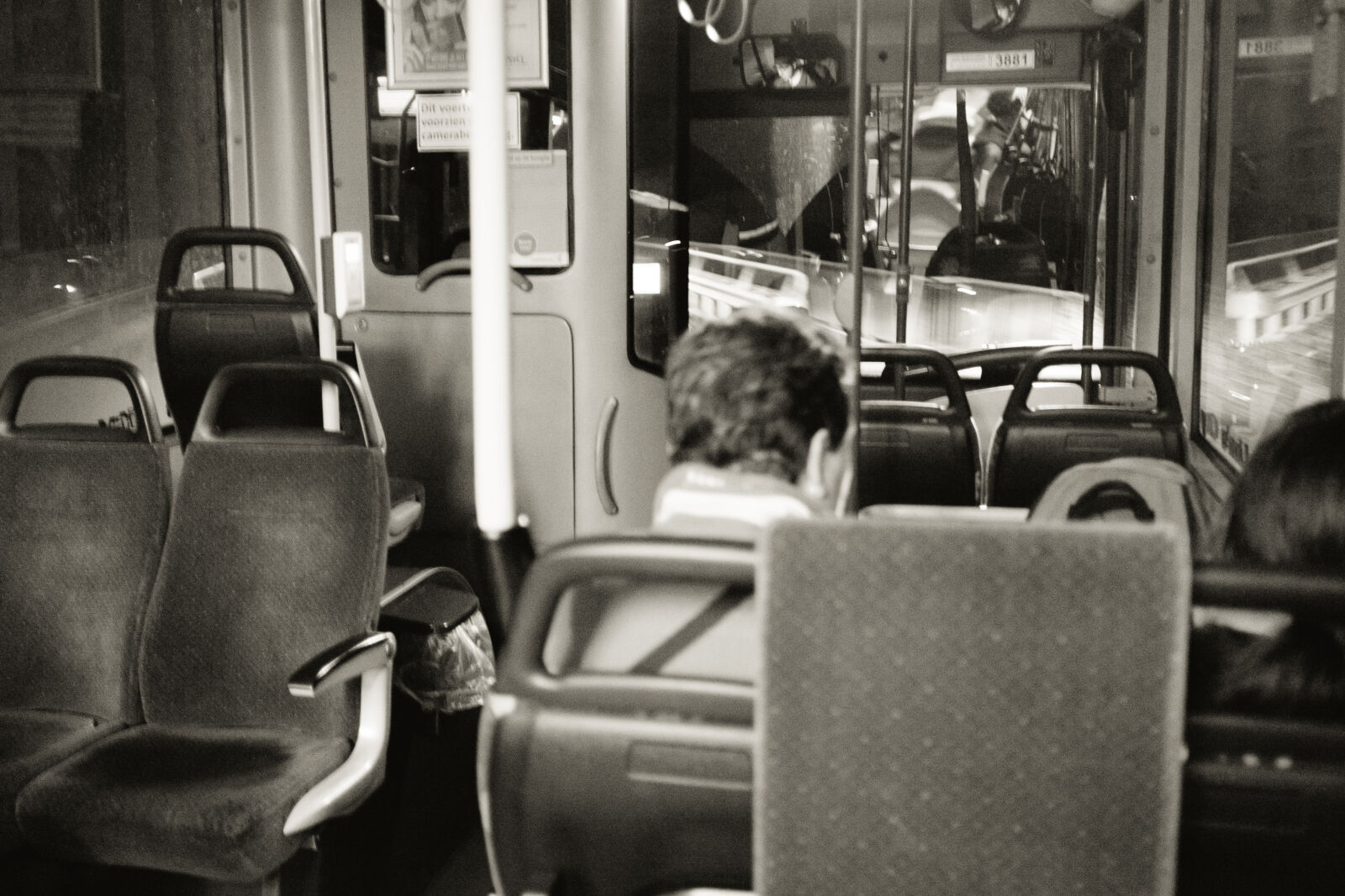 Fujifilm X100T sample photo. Bus, night photography