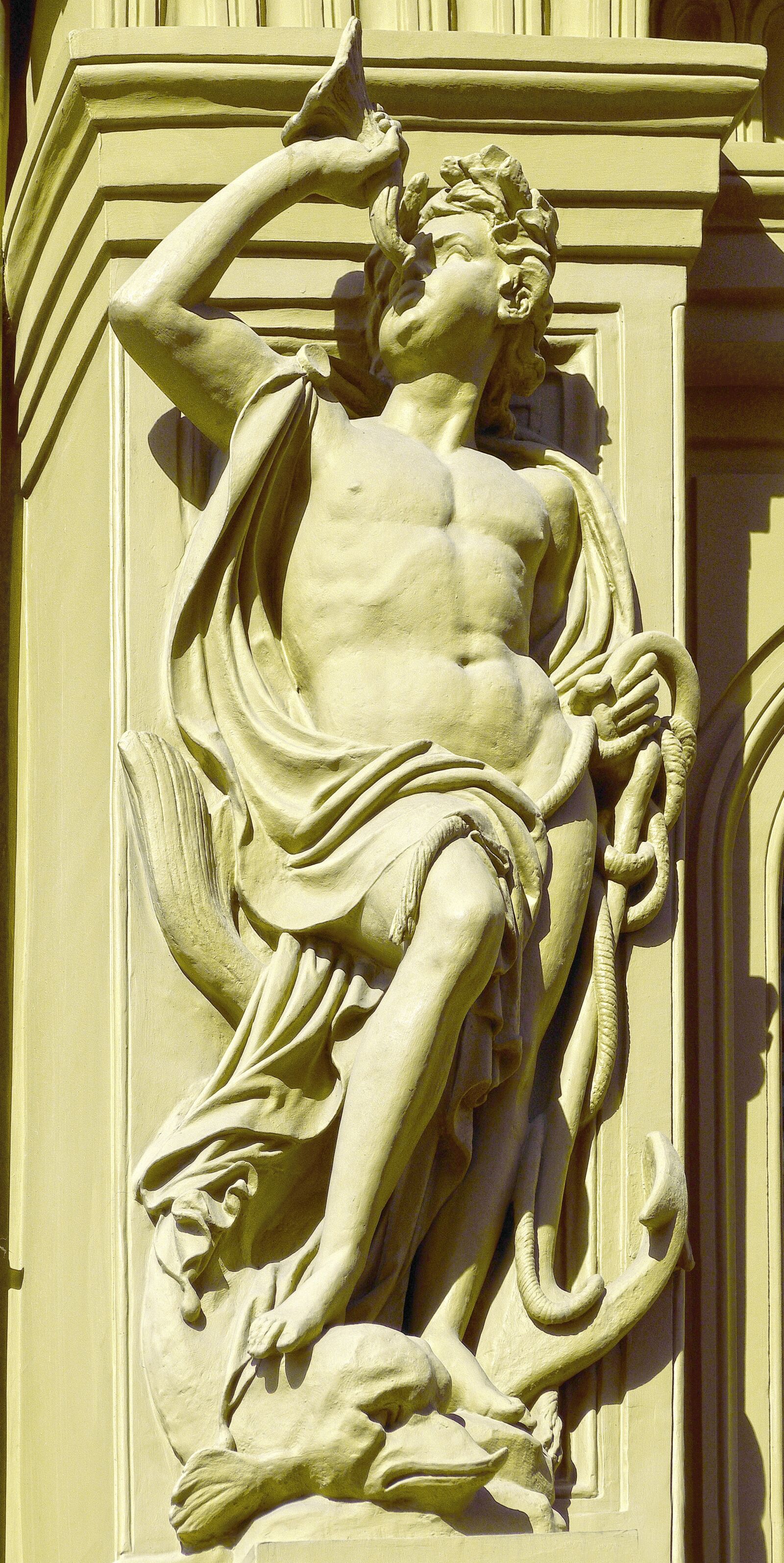 Panasonic Lumix DMC-FZ1000 sample photo. Art nouveau, facade, detail photography
