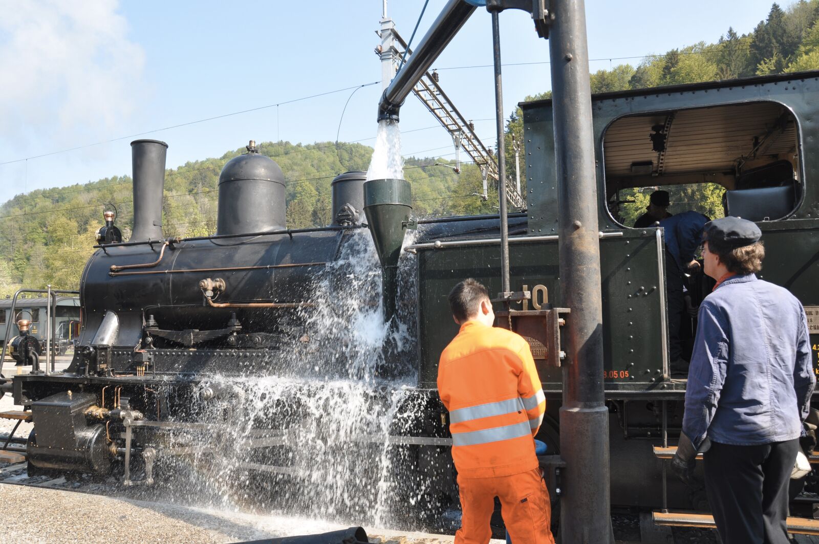 Nikon D90 sample photo. Dvzo, steam locomotive, water photography