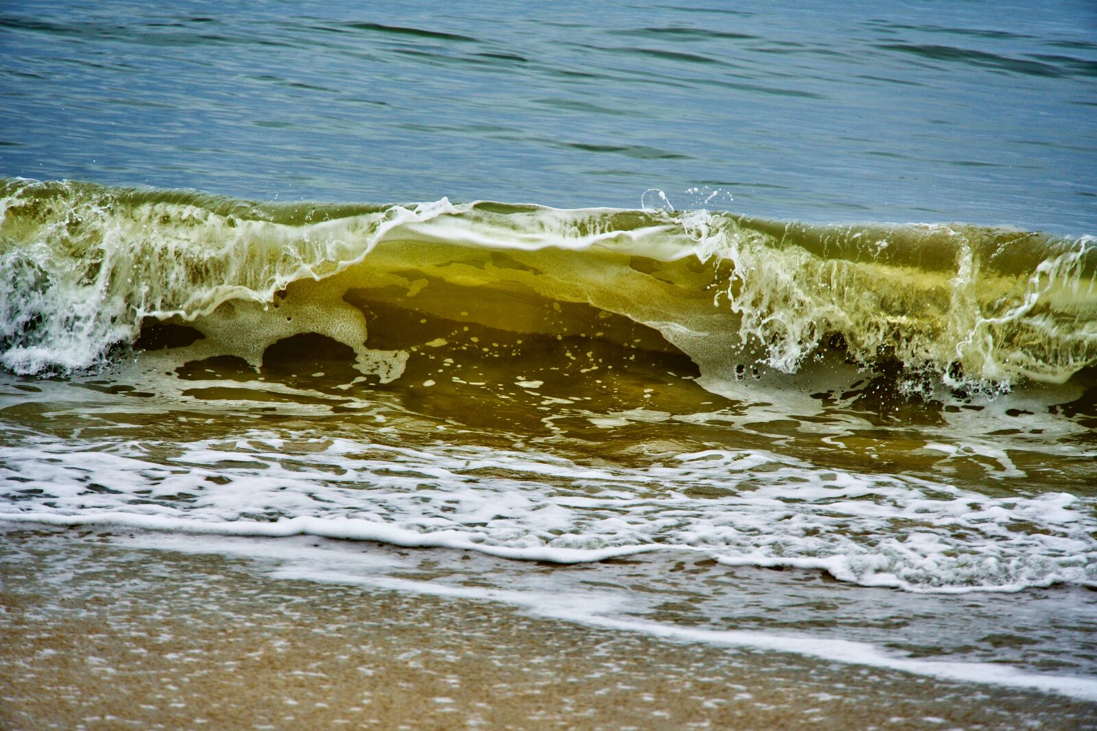 Sony a6500 sample photo. Wave, surf, beach photography