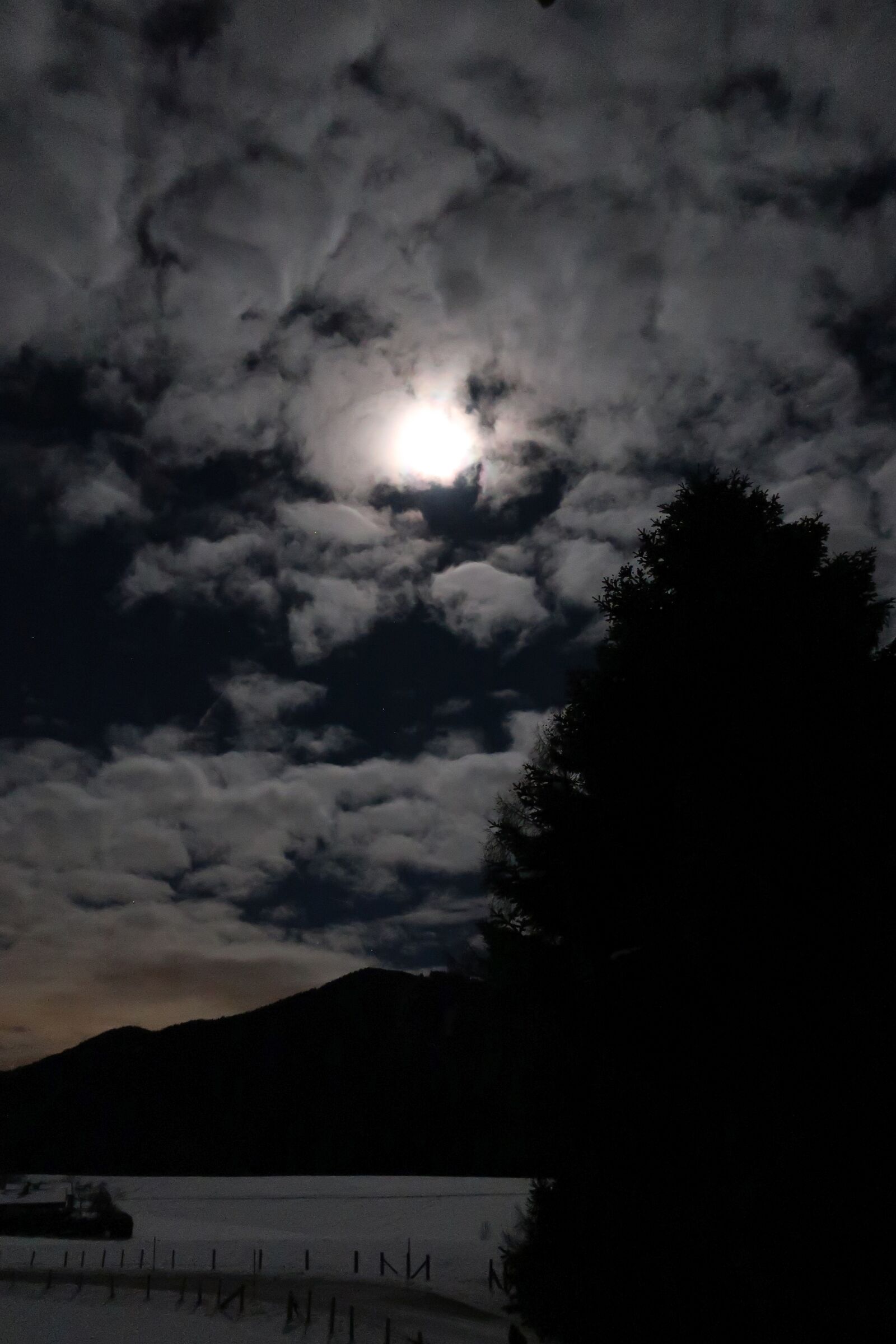 Canon PowerShot G9 X Mark II sample photo. Winter, clouds, night photography