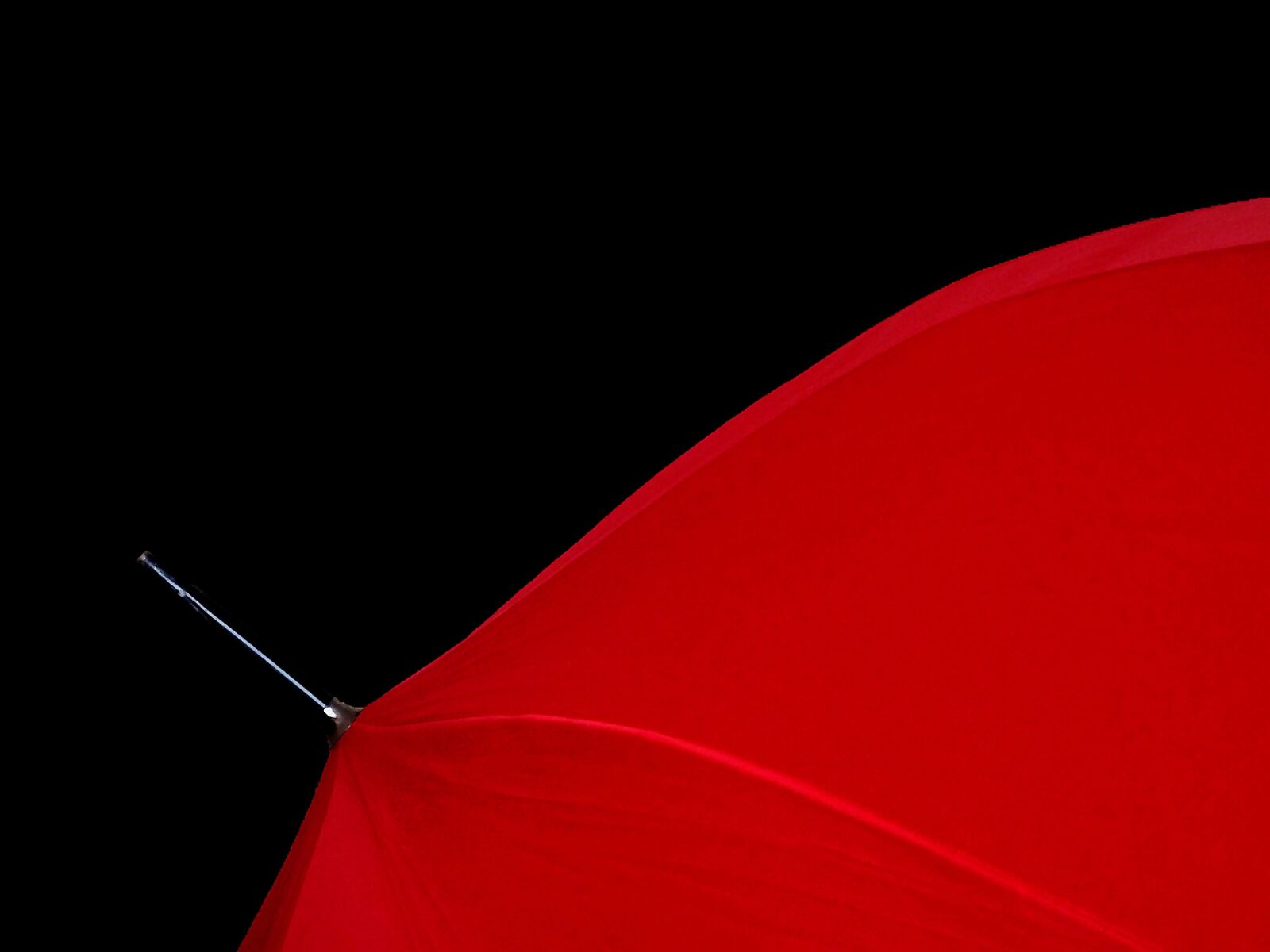 Panasonic DMC-TZ7 sample photo. Screen, umbrella, rain photography