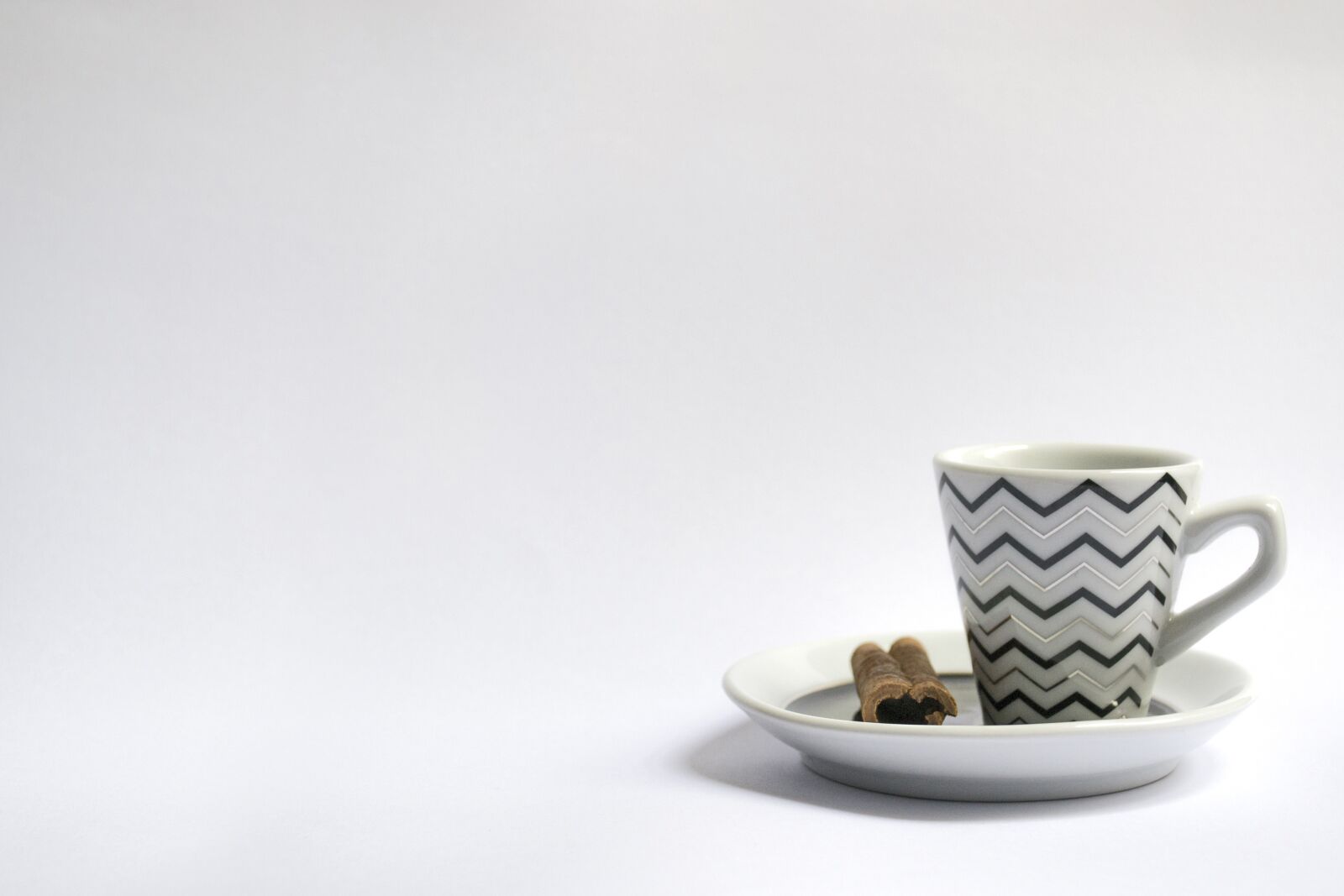 Nikon D3100 sample photo. Cup, spoon, cinnamon photography