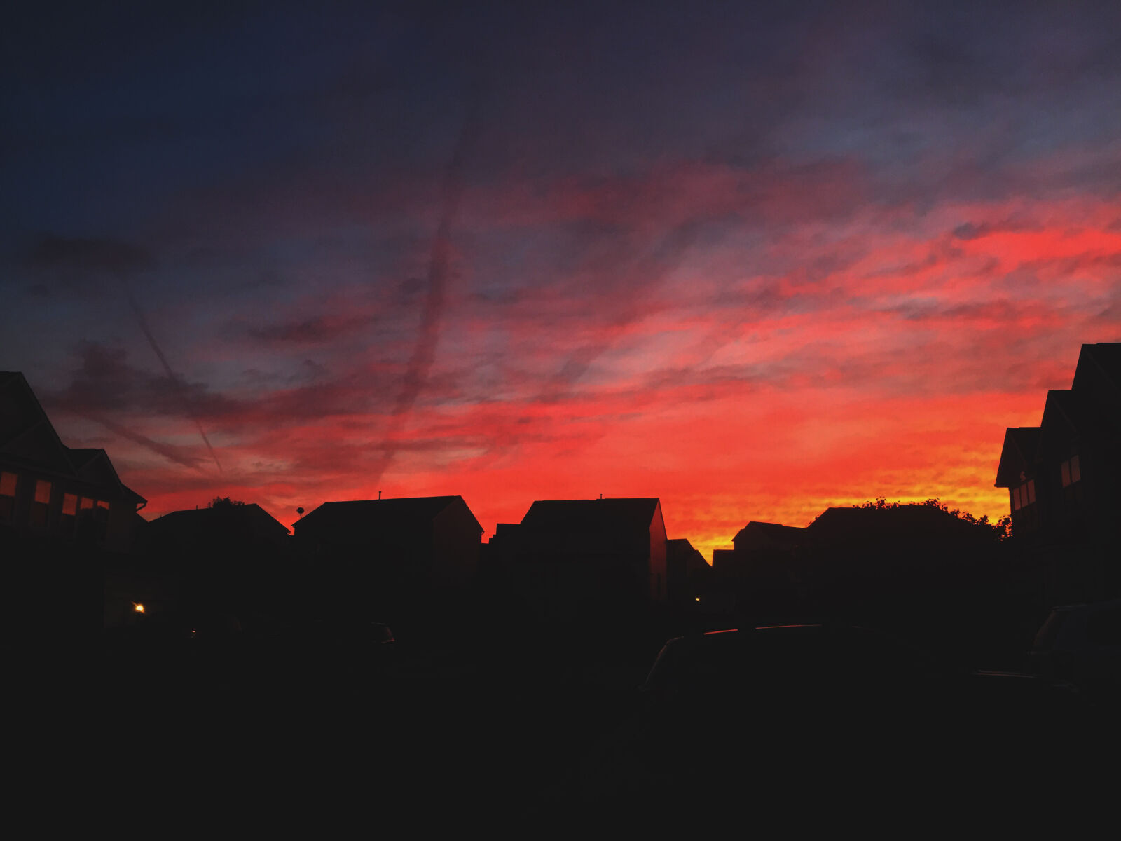 iPhone 6 back camera 4.15mm f/2.2 sample photo. Houses, neighborhood, sunset photography