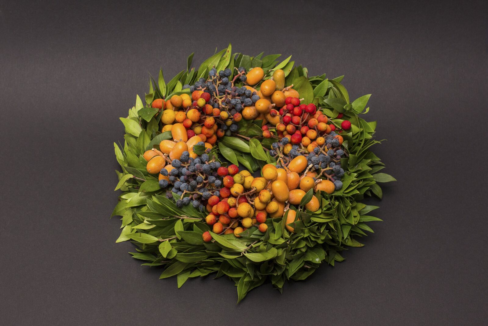 Canon EF 50mm F1.4 USM sample photo. Autumn, autumn wreath, bouquet photography