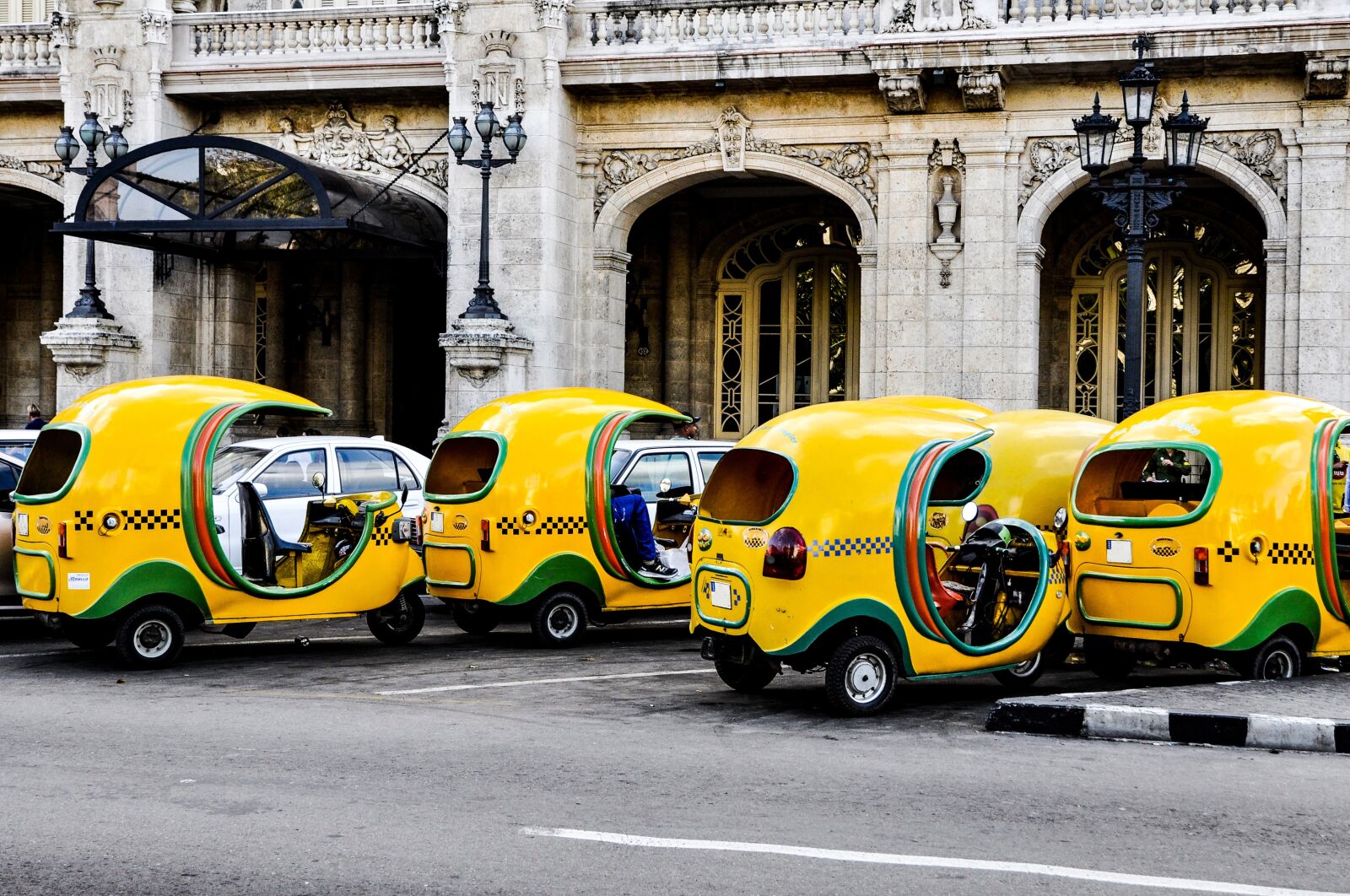 Nikon D90 sample photo. Taxi, coco taxi, taxi photography