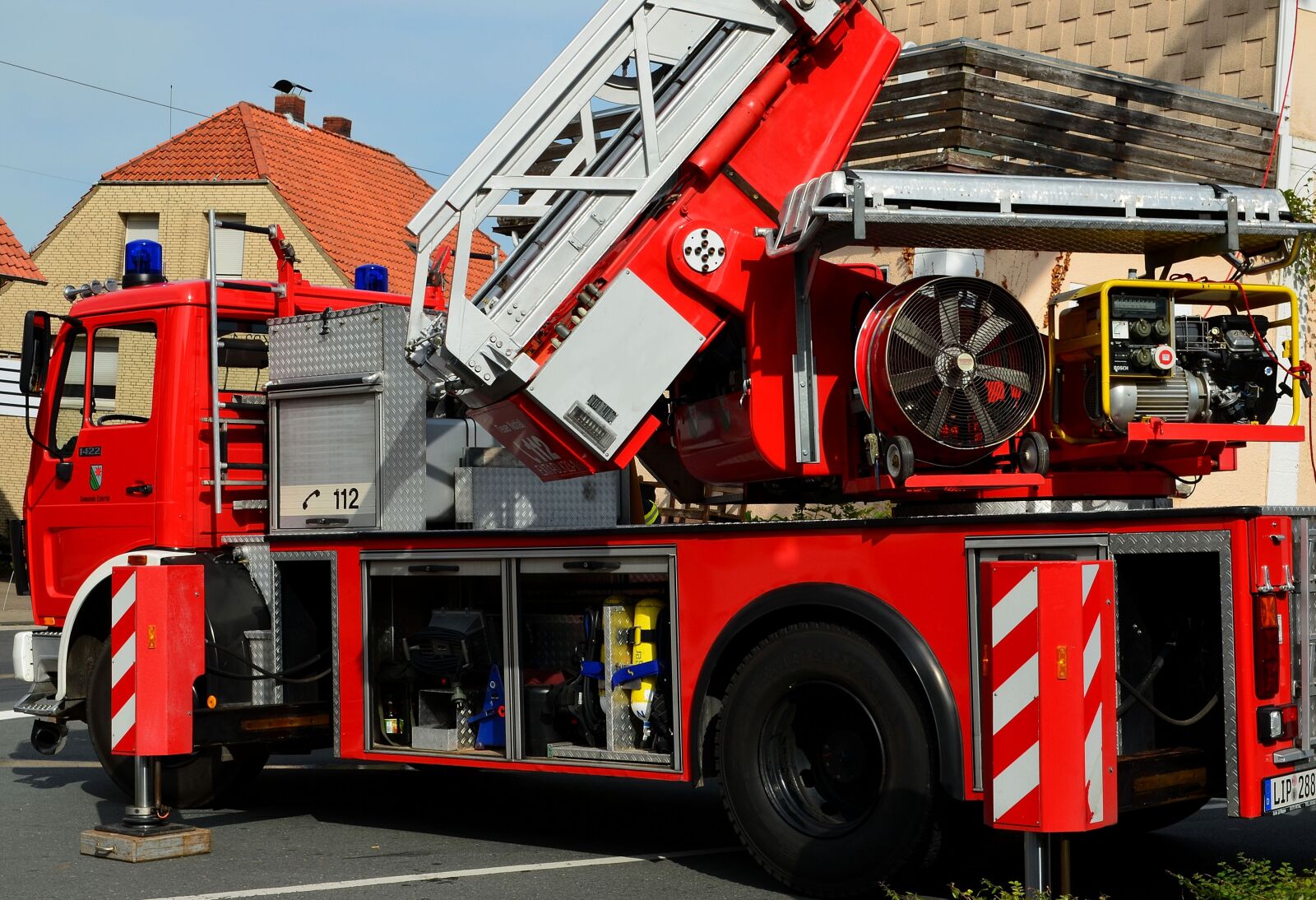 Nikon D5100 sample photo. Fire truck, turntable ladder photography