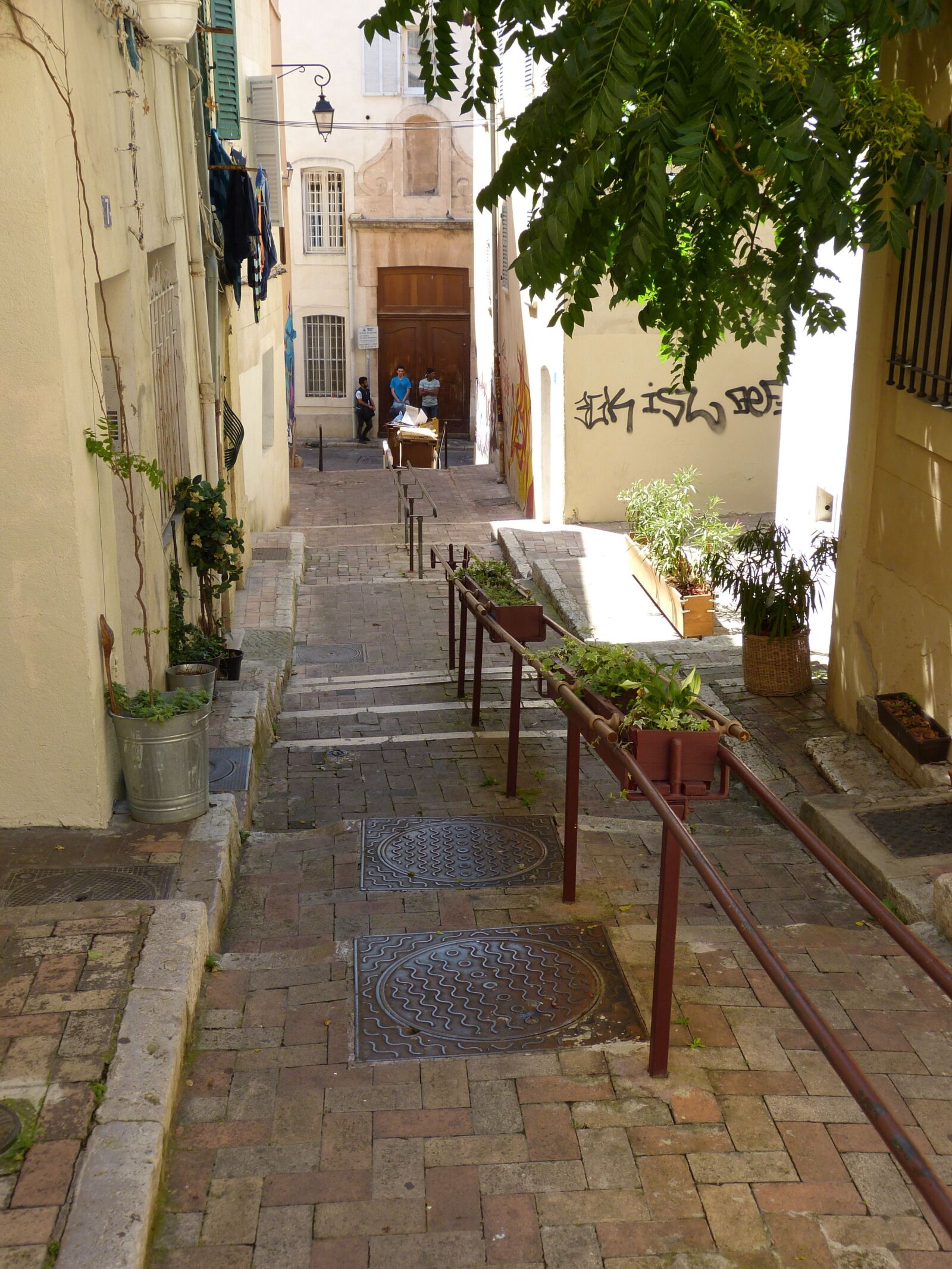 Panasonic Lumix DMC-FZ150 sample photo. Marseille, france, mediterranean photography