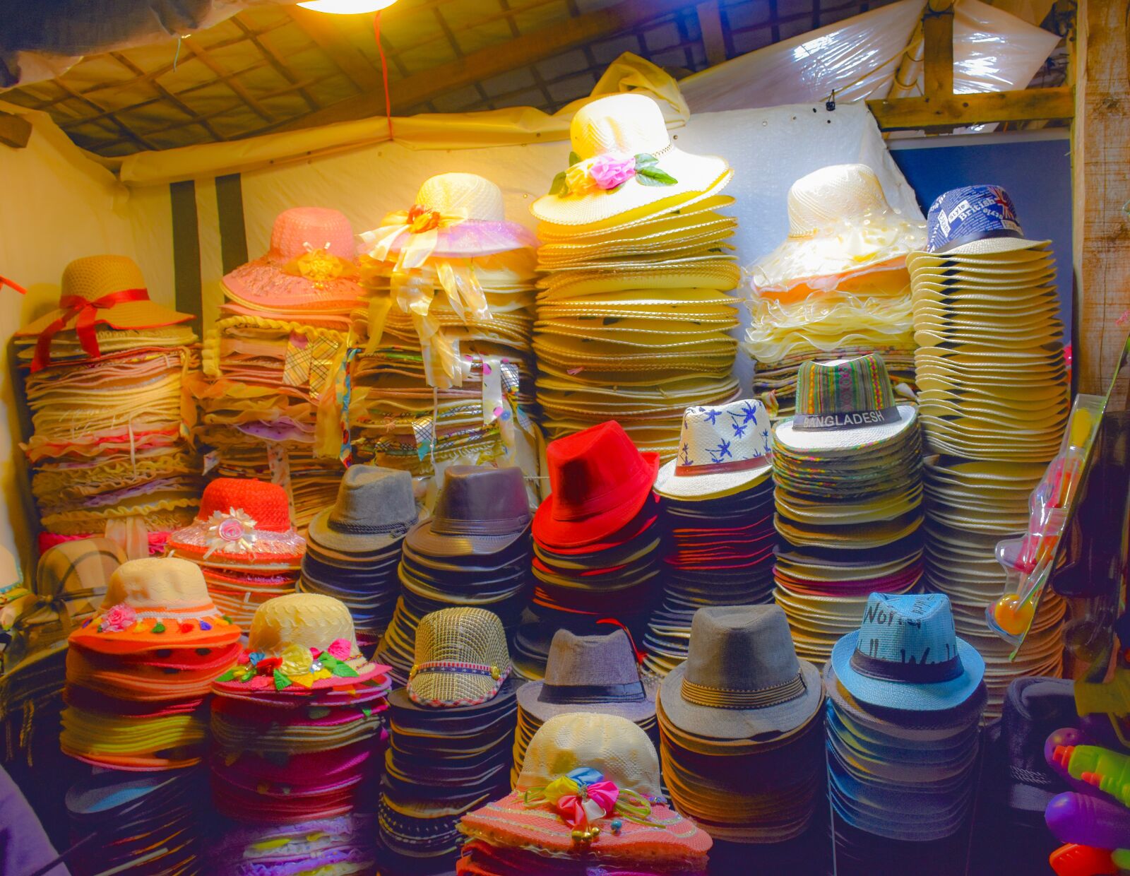 Nikon D7200 sample photo. Hats, shop, vintage photography