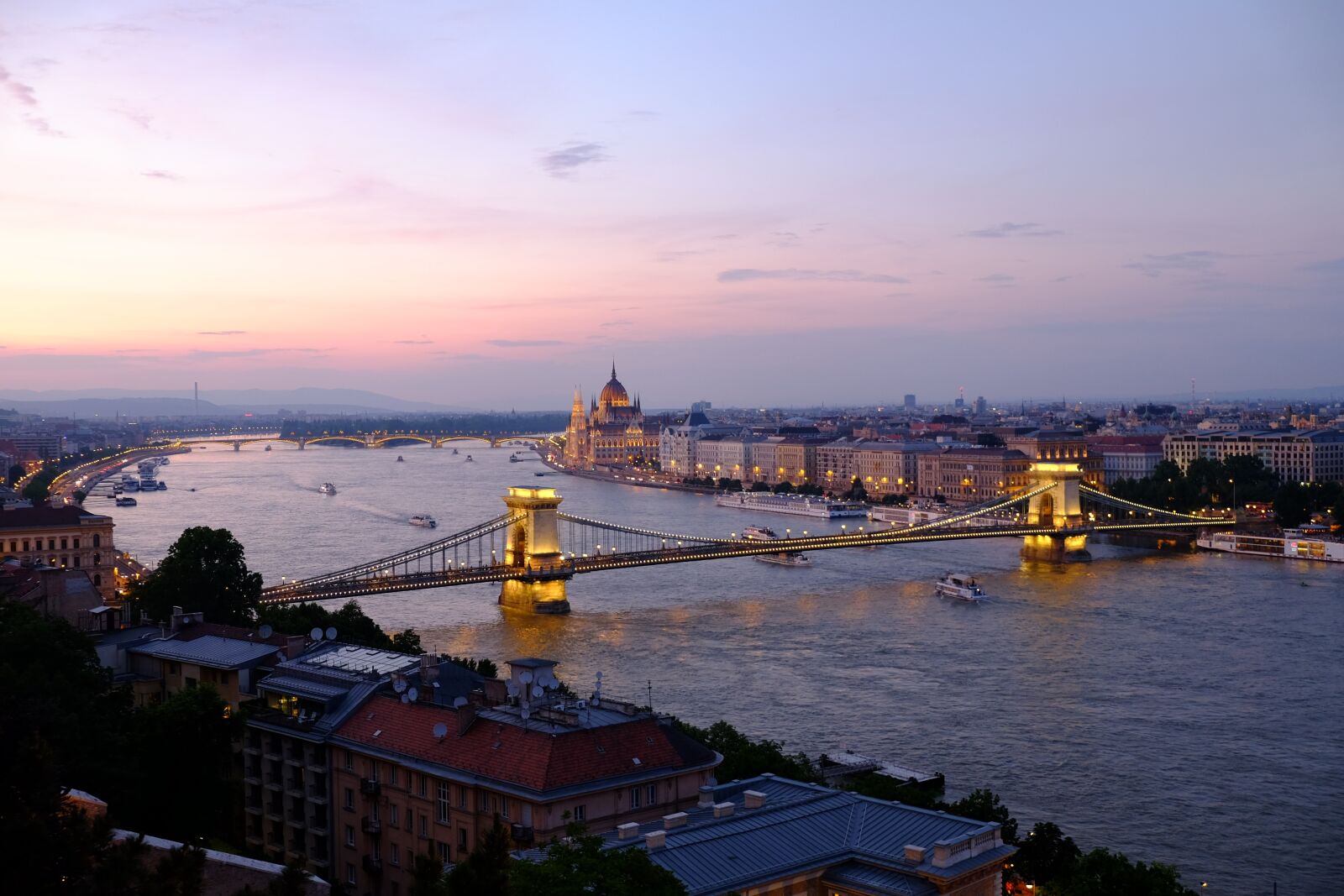 Fujifilm X-T1 sample photo. Budapest, sunset, lights photography