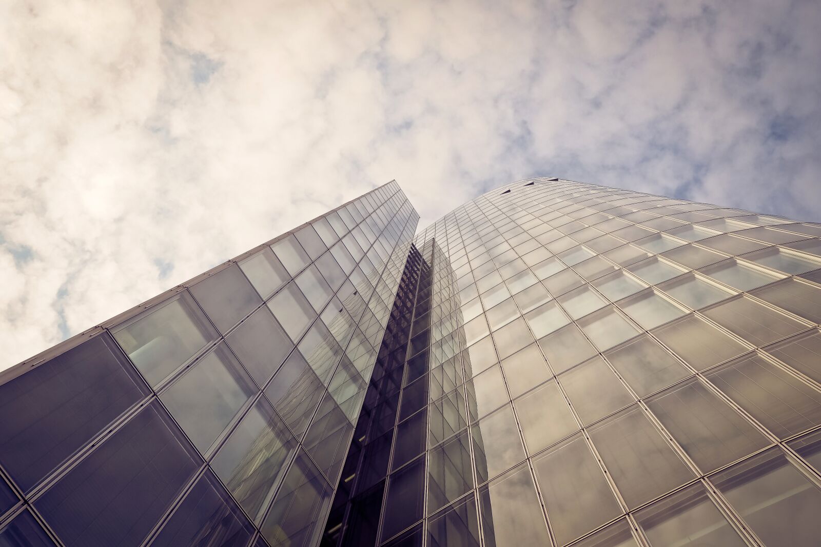 Olympus OM-D E-M10 sample photo. Architecture, glass, window photography