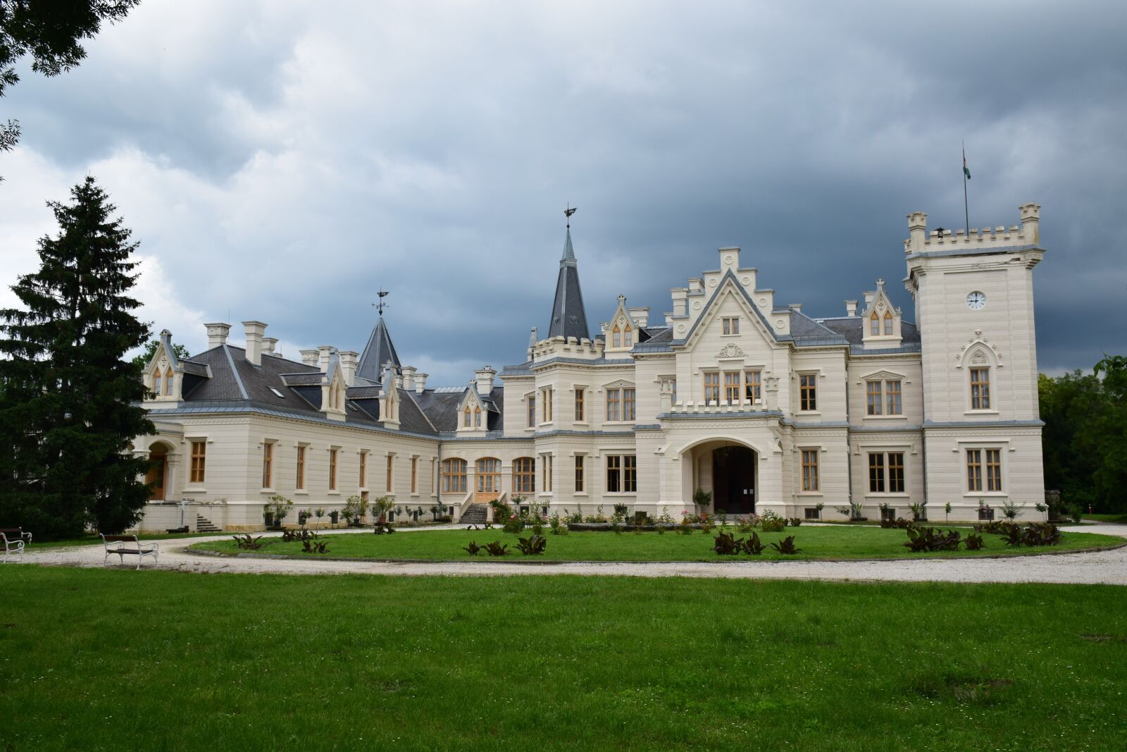 Nikon D5300 sample photo. N dasdy castle, reeds photography