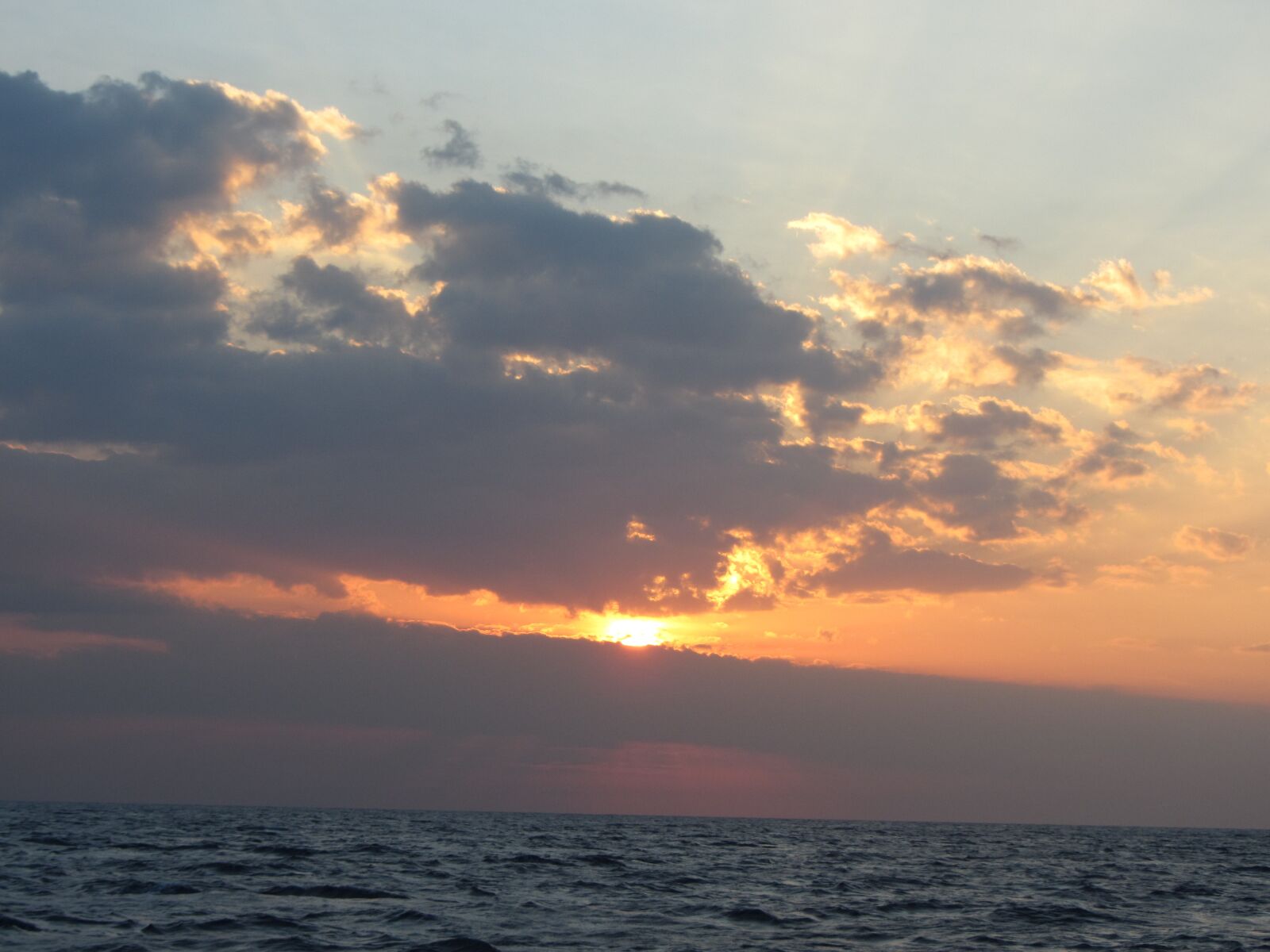 Canon PowerShot SX230 HS sample photo. Sunset, clouds, ocean photography