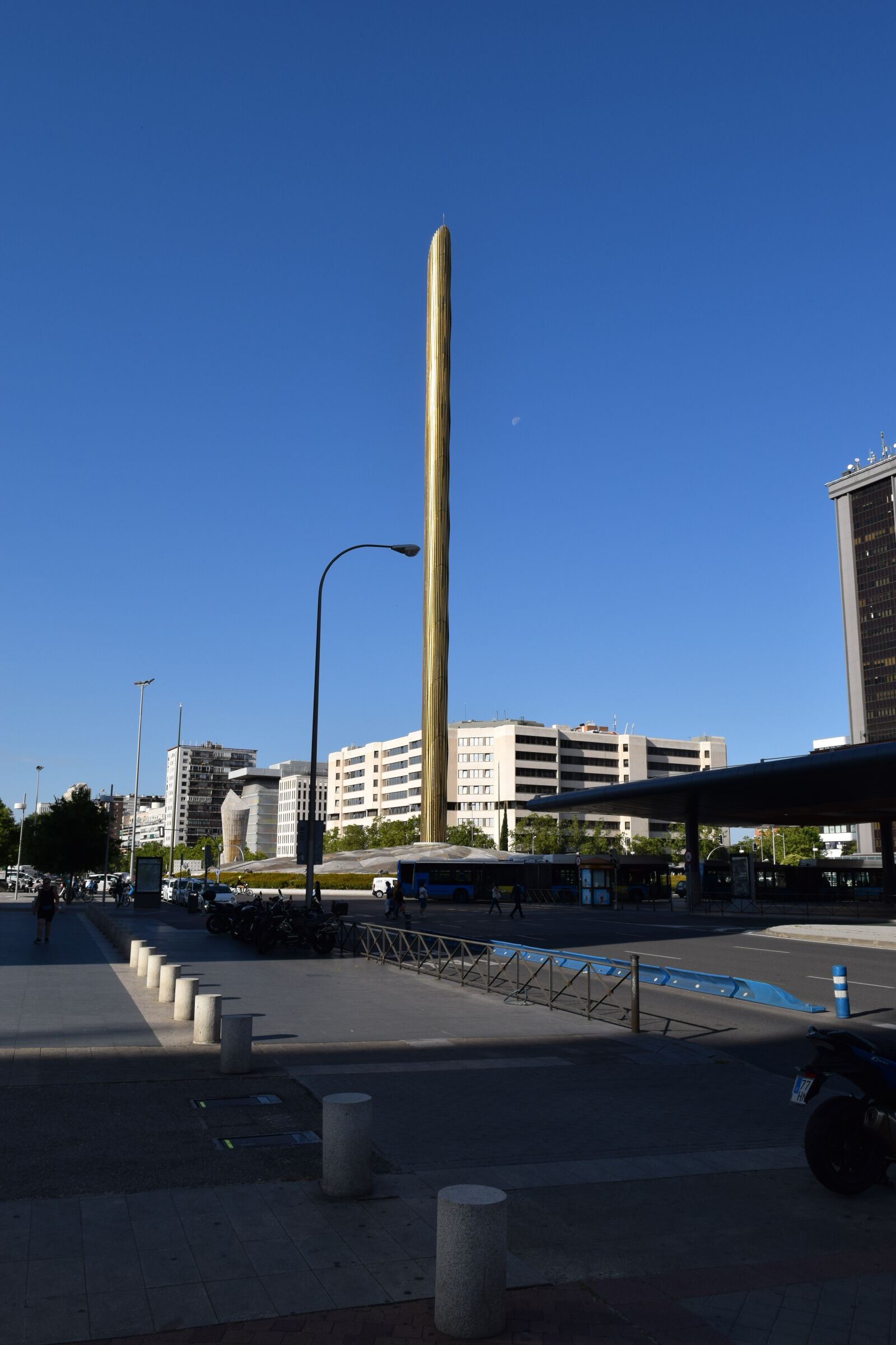 Nikon D3300 sample photo. Monumento, madrid, plaza castilla photography