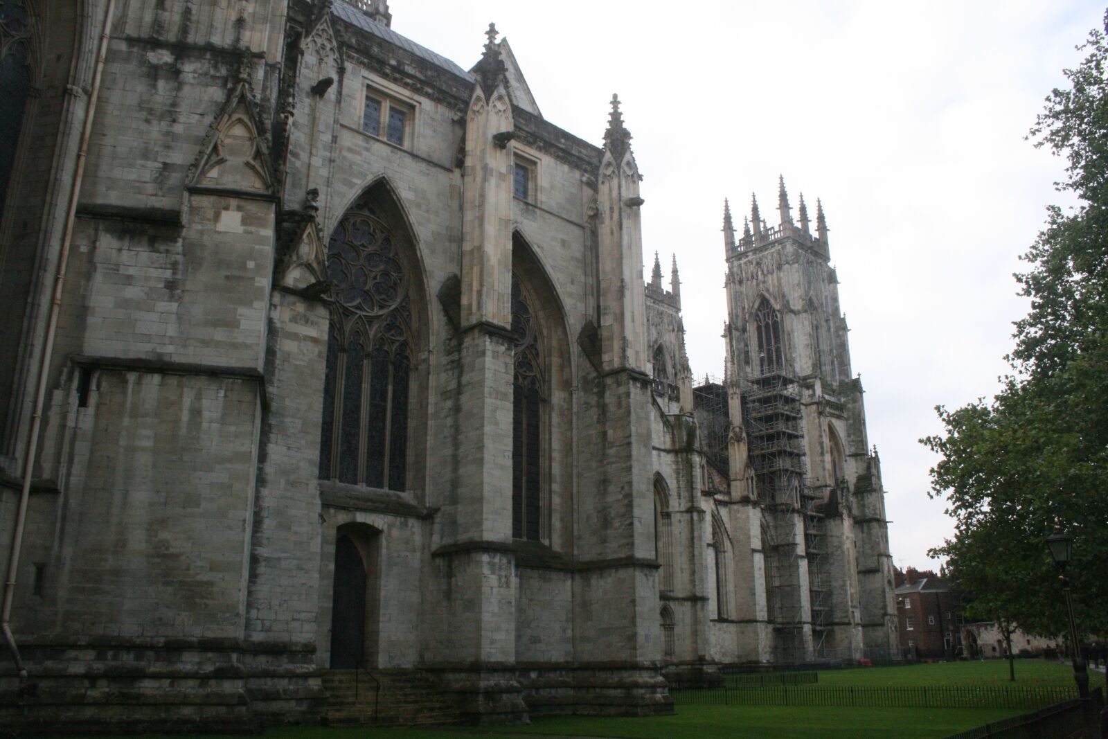 Canon EOS 400D (EOS Digital Rebel XTi / EOS Kiss Digital X) sample photo. Church, cathedral, architecture photography