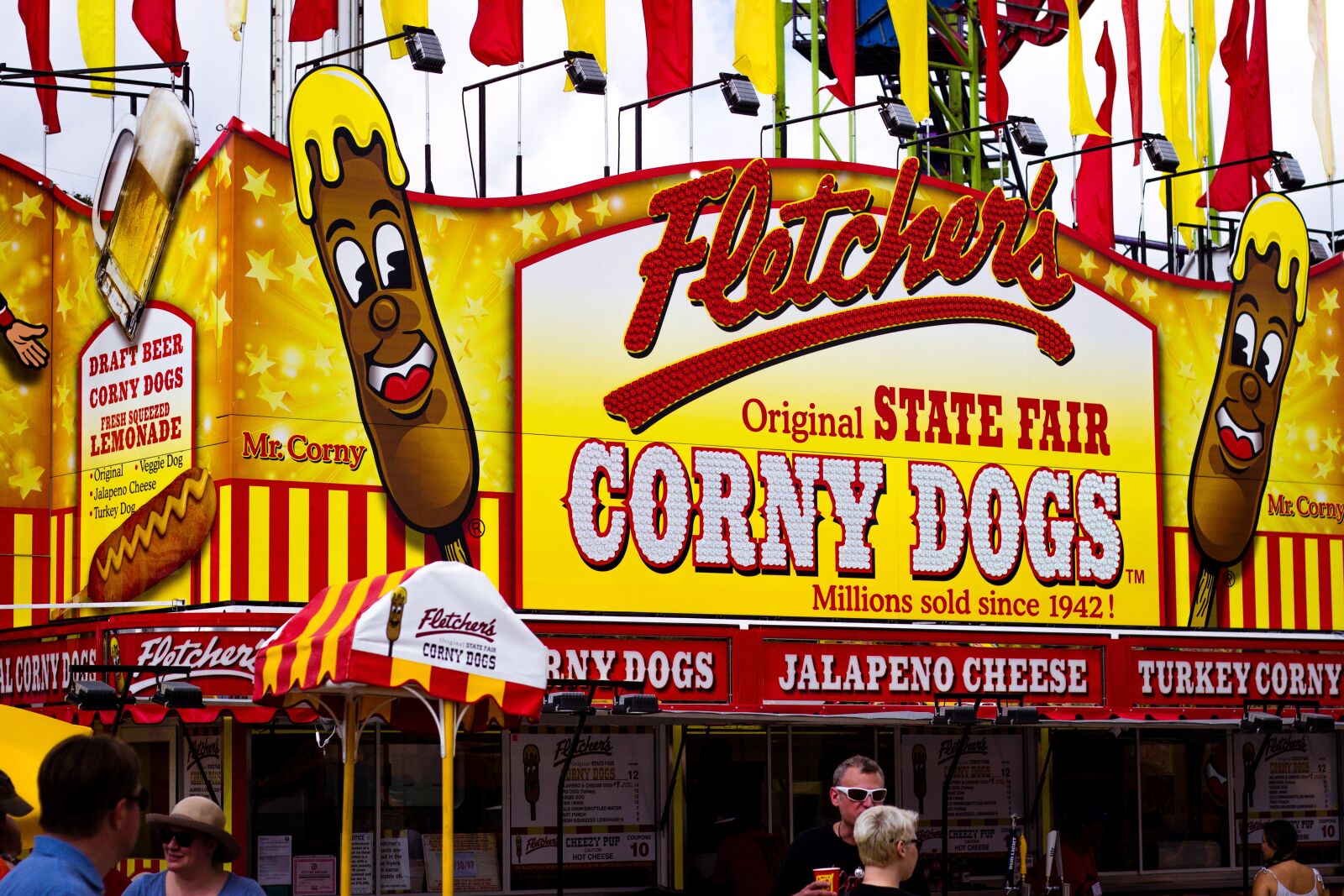 Canon EF 50mm F1.8 STM sample photo. Corny dogs, food, fair photography