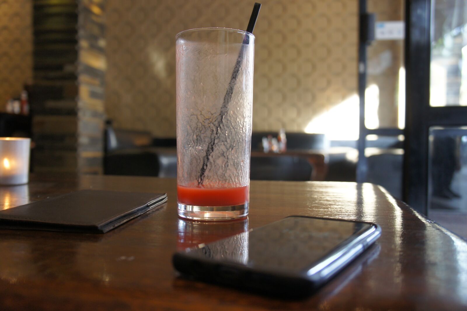 Sony Alpha NEX-5 + Sony E 18-55mm F3.5-5.6 OSS sample photo. Restaurant, empty, kenya photography