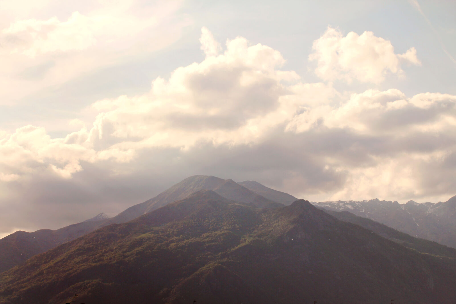 Canon EOS 60D sample photo. Clouds, cloudy, italy, mountains photography