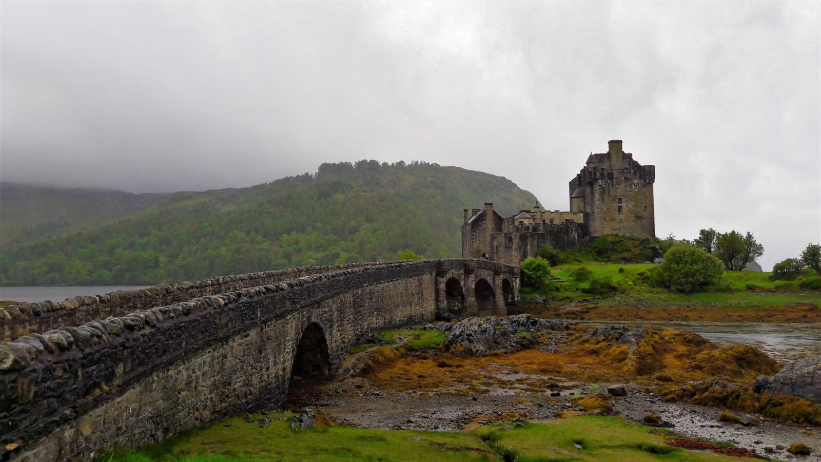 Samsung Galaxy A5(2016) sample photo. Scotland, eilean donan castle photography
