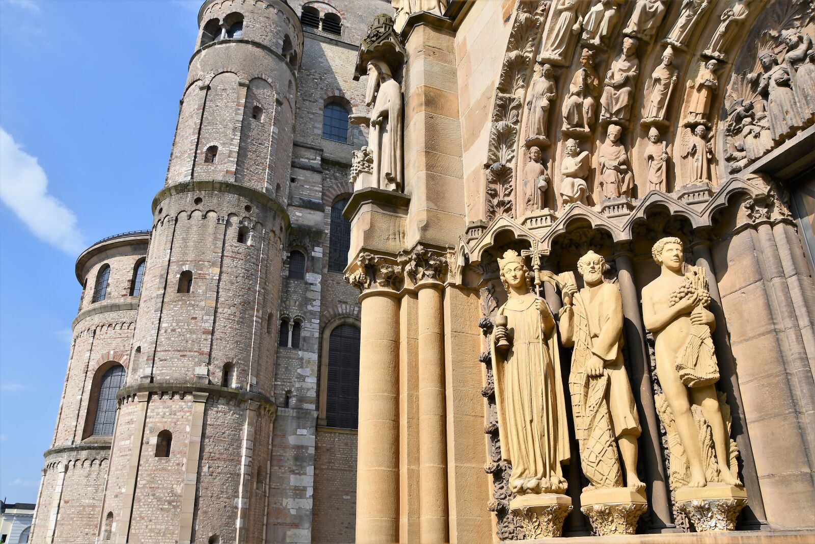 Nikon D7500 sample photo. Trier, dom, entrance portal photography