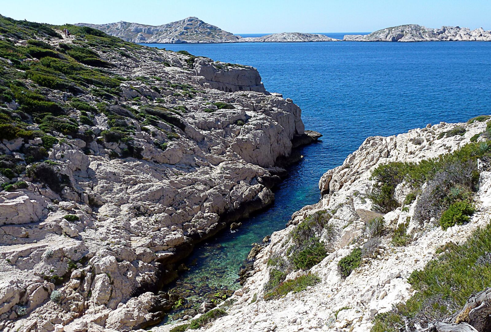 Panasonic Lumix DMC-ZS10 (Lumix DMC-TZ20 / Lumix DMC-TZ22) sample photo. France, cove, sea photography