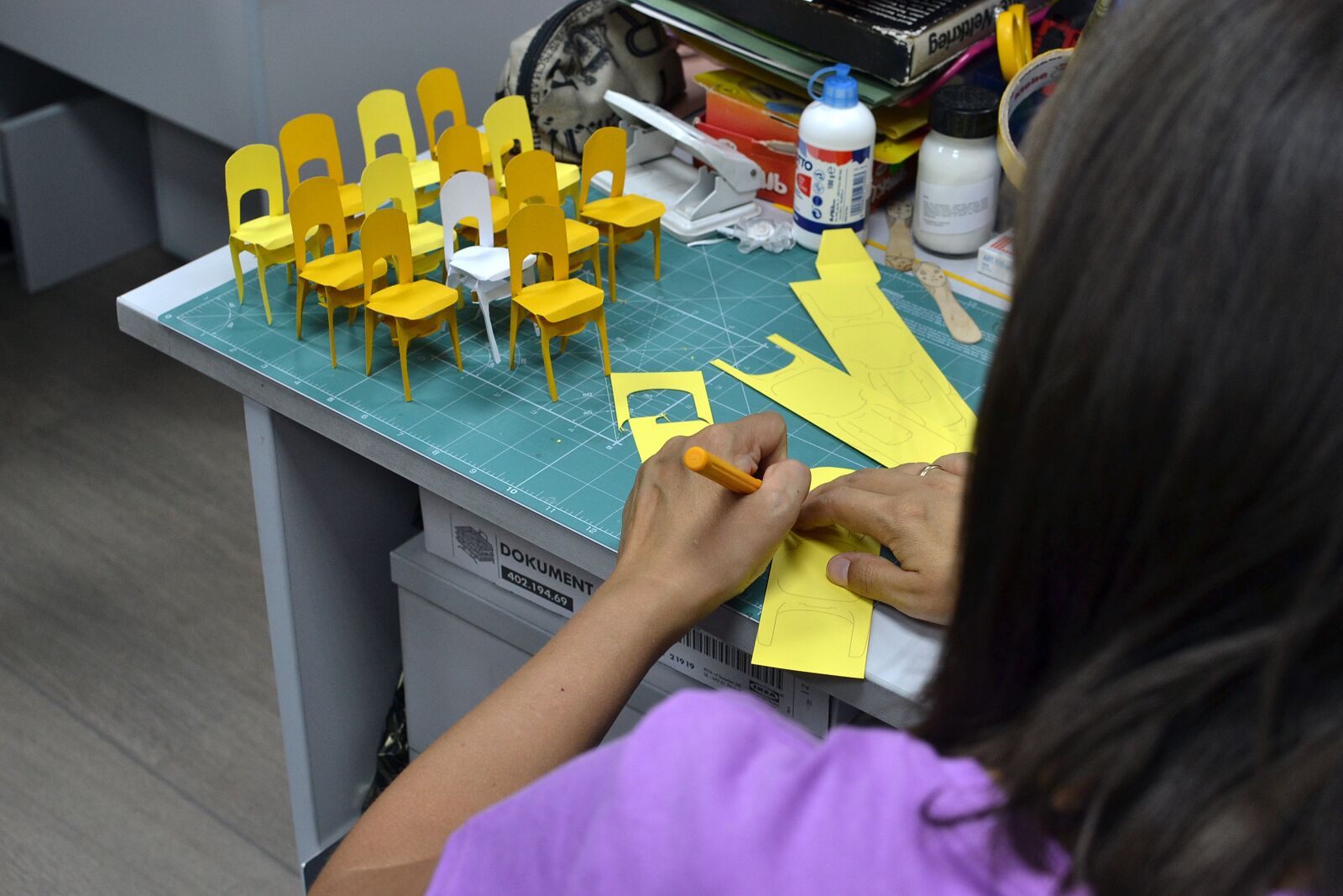 Nikon D3100 sample photo. Woman, left-hander, female photography