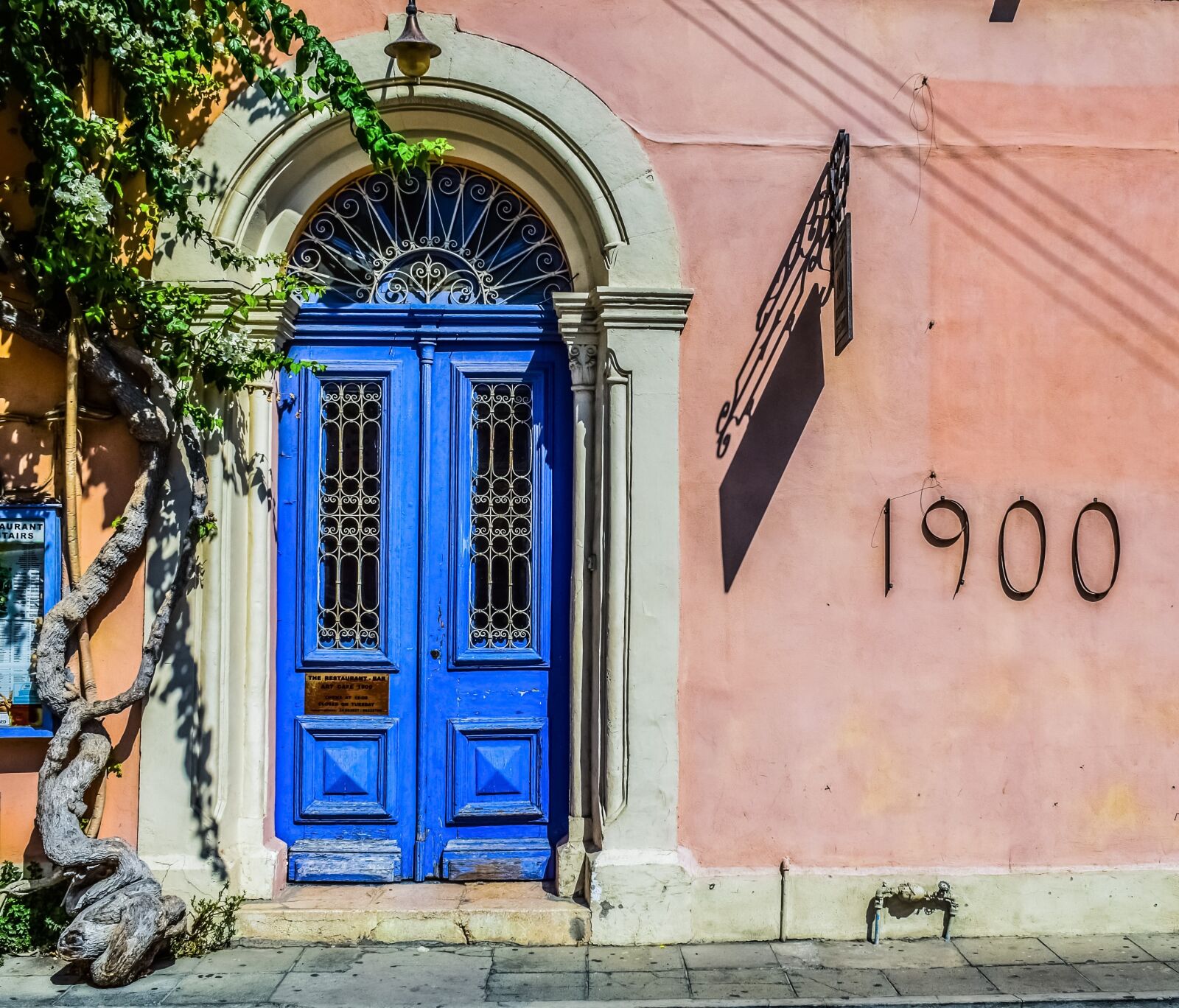 Nikon D3300 sample photo. Door, wooden, vintage photography