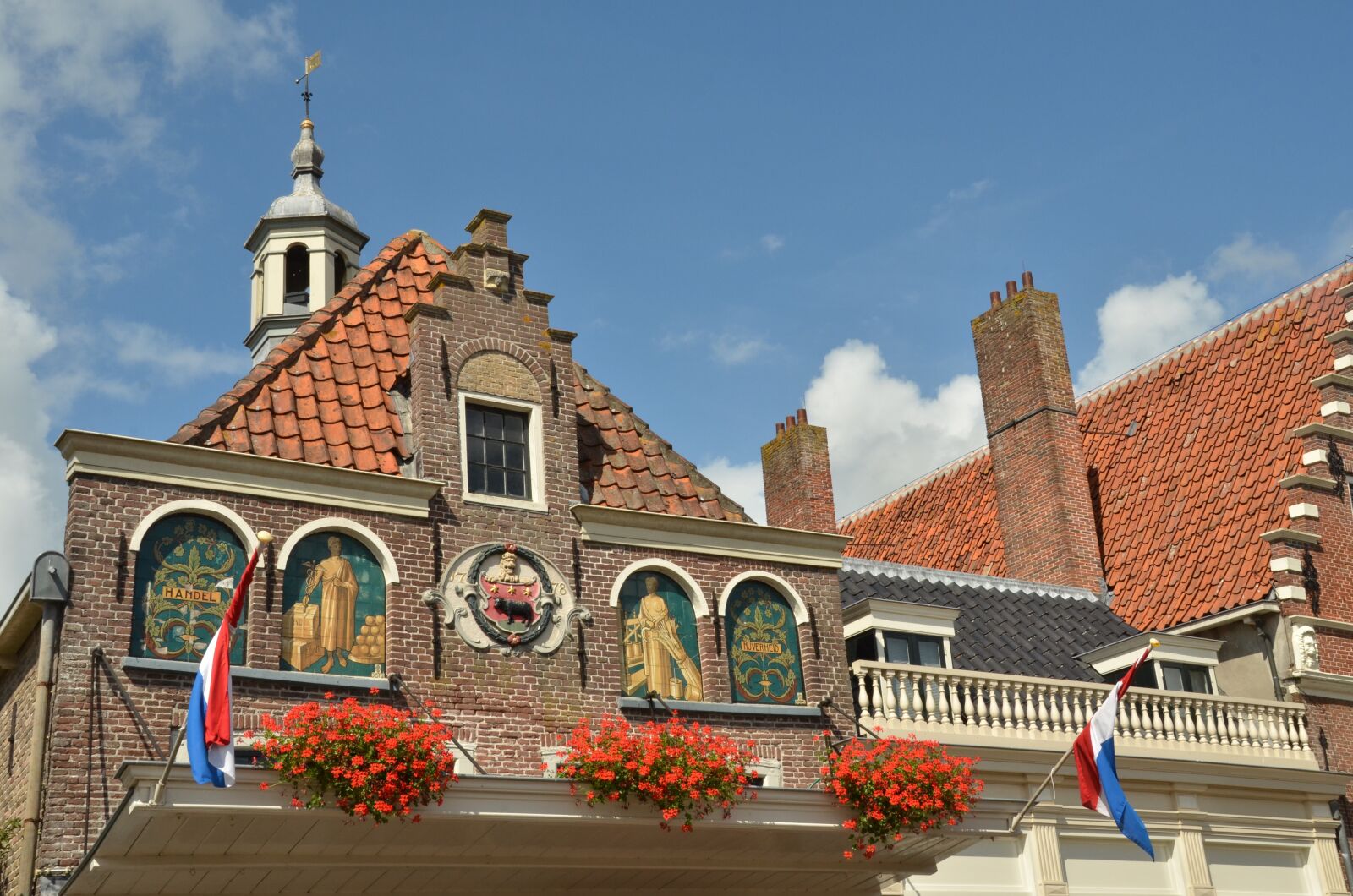 Nikon D7000 sample photo. Facade, waag, roads photography