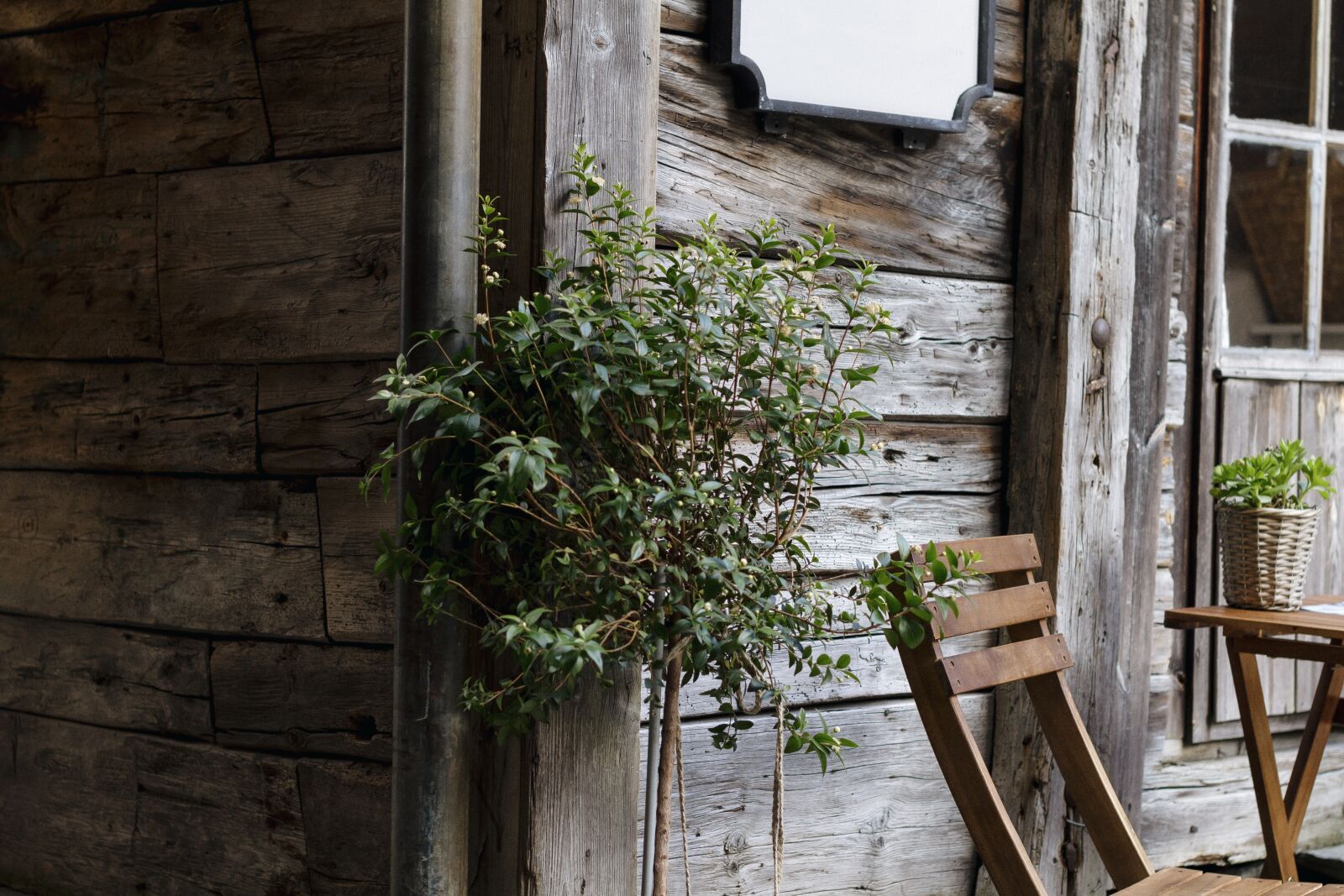 Canon EOS 7D sample photo. Architecture, chair, house photography